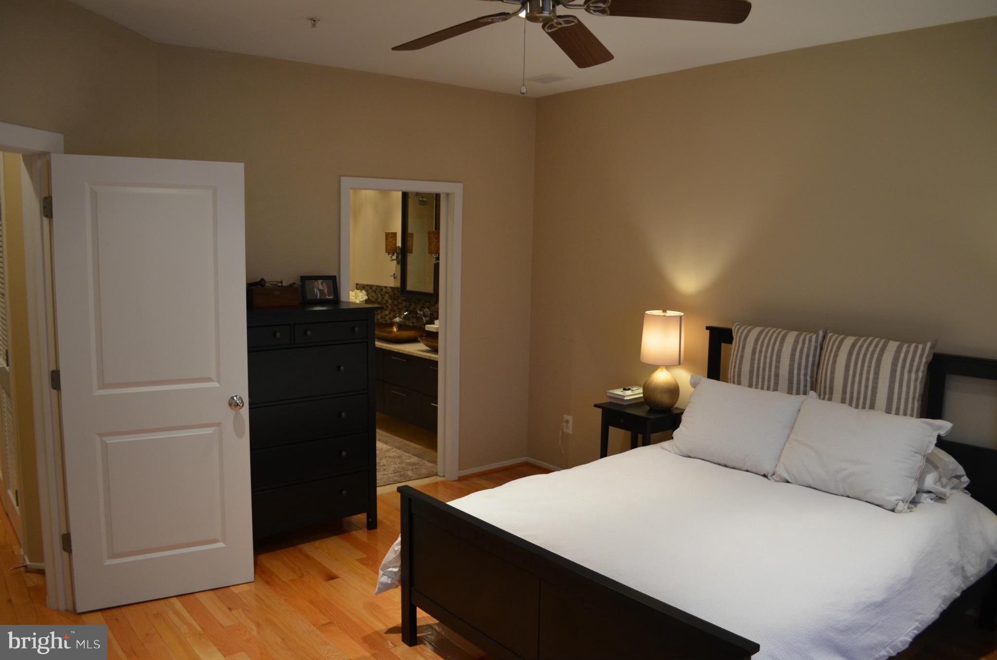 BRADDOCK LOFTS - Residential Lease