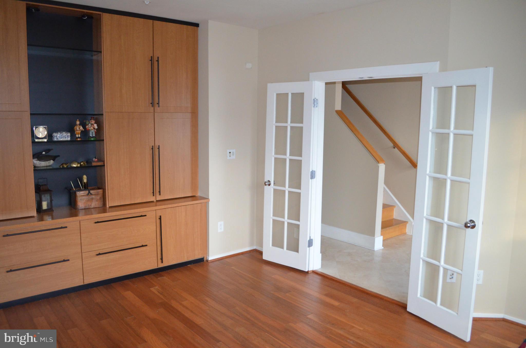 BRADDOCK LOFTS - Residential Lease