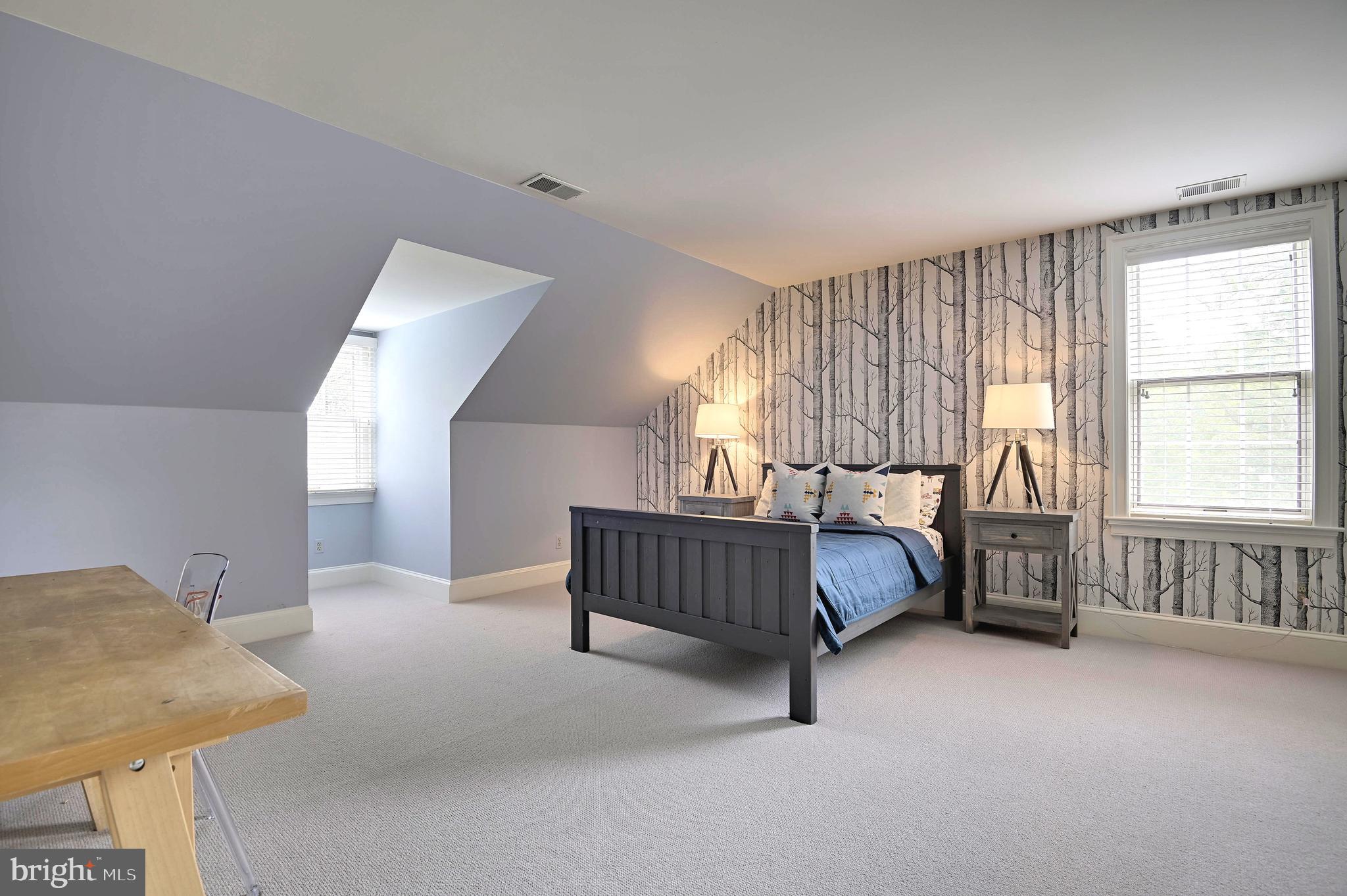 RUXTON - Residential