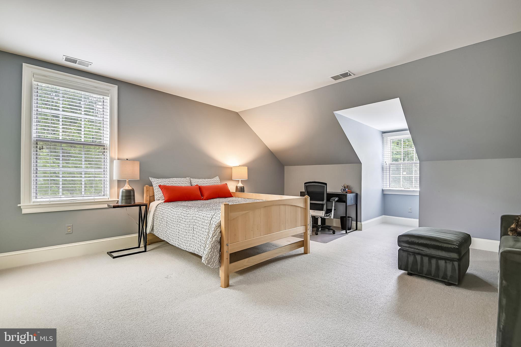 RUXTON - Residential