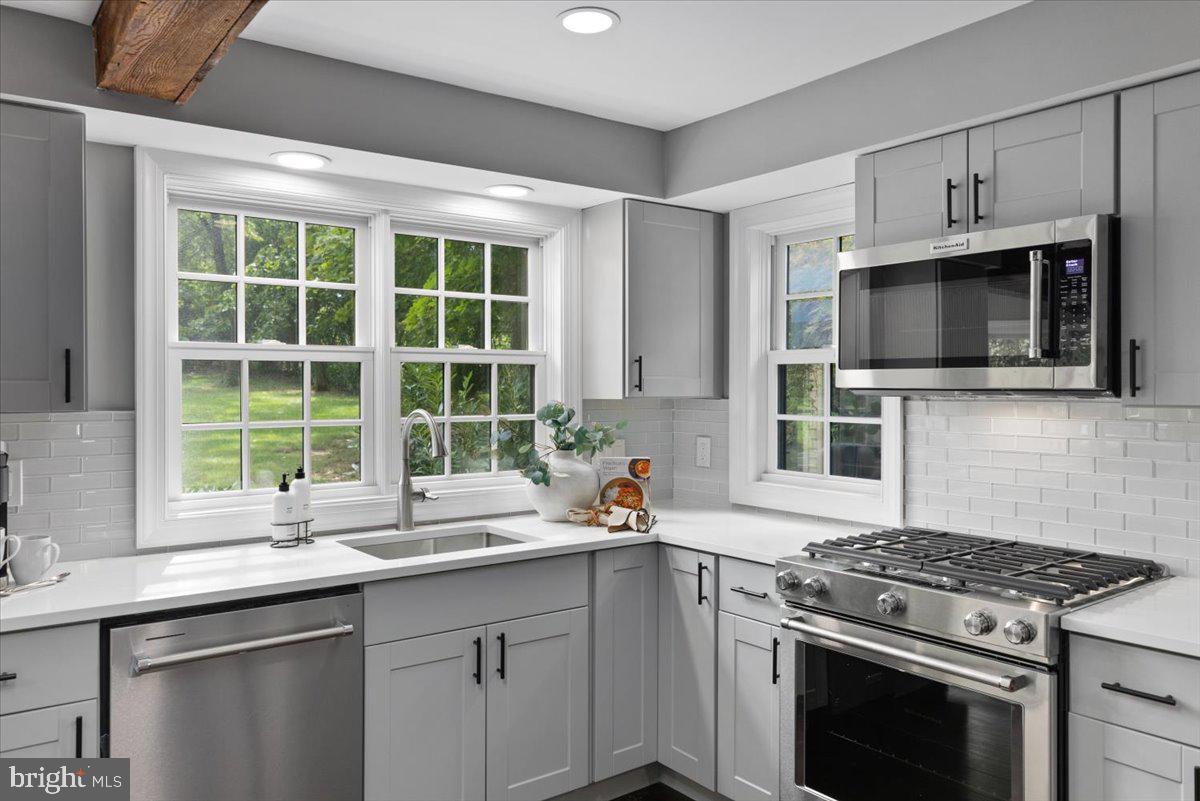 SPRINGHOUSE FARM - Residential