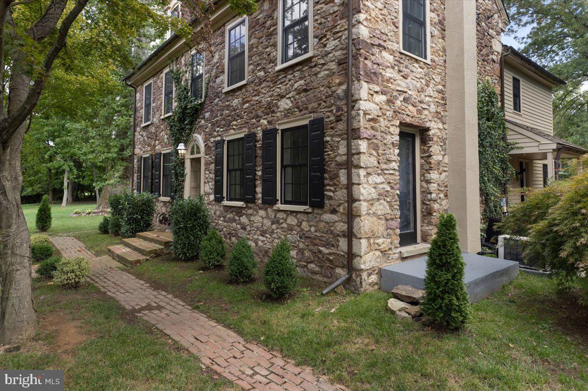 SPRINGHOUSE FARM - Residential