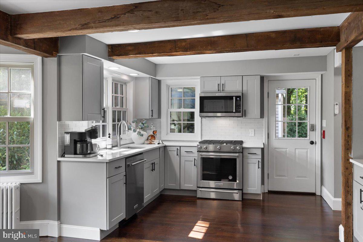 SPRINGHOUSE FARM - Residential