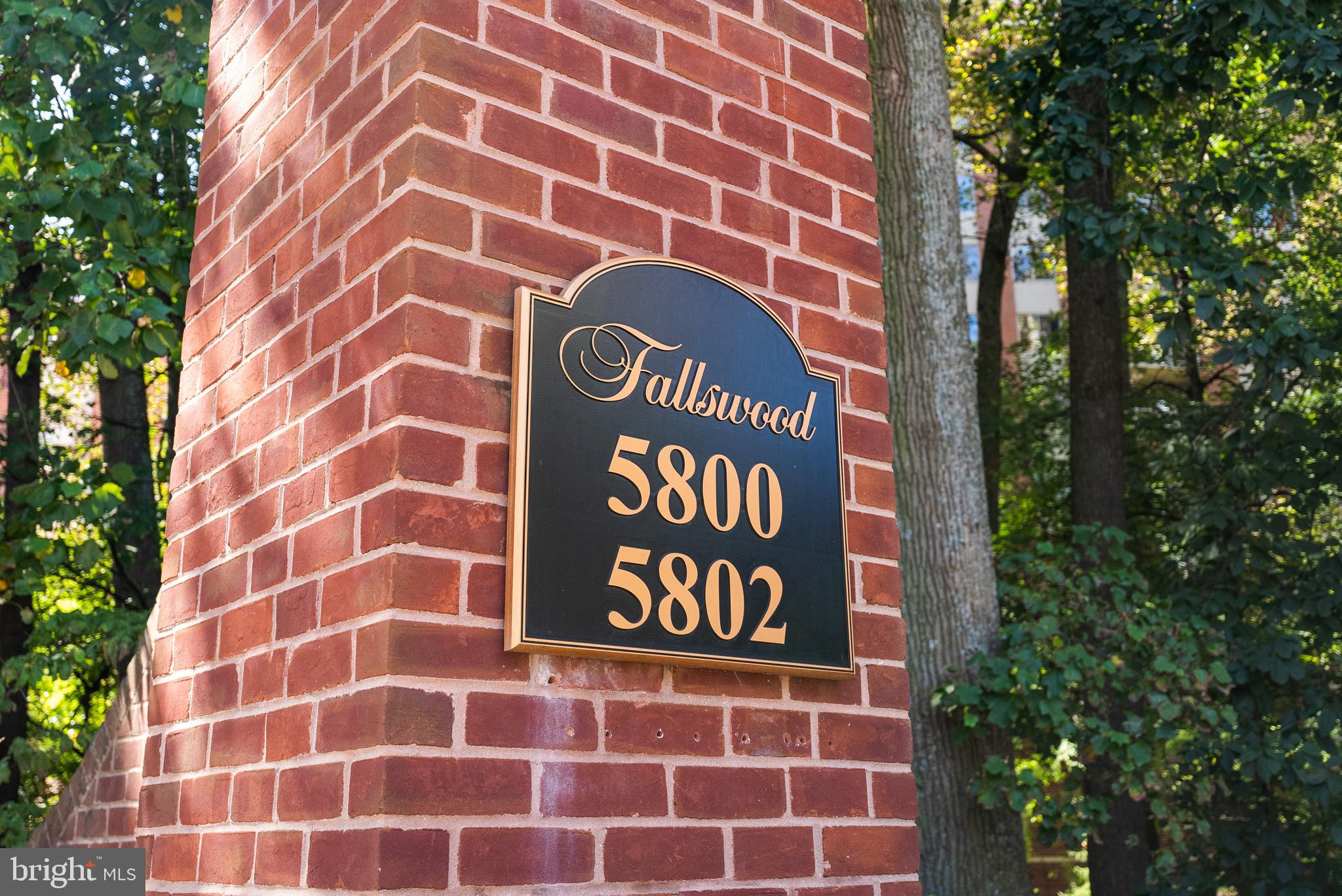 5800 NICHOLSON LANE 1-307