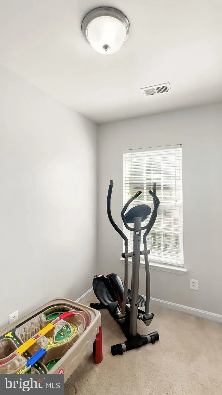 Haymarket, Virginia 20169, United States, 3 Bedrooms Bedrooms, ,3 BathroomsBathrooms,Residential,Active,202093