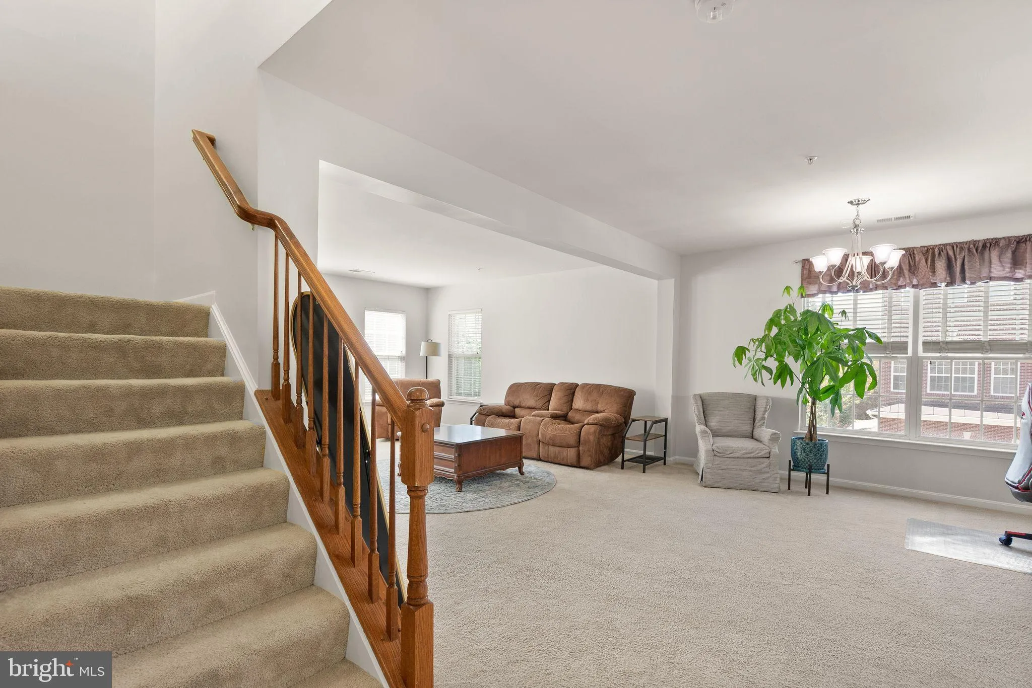 Haymarket, Virginia 20169, United States, 3 Bedrooms Bedrooms, ,3 BathroomsBathrooms,Residential,Active,202093