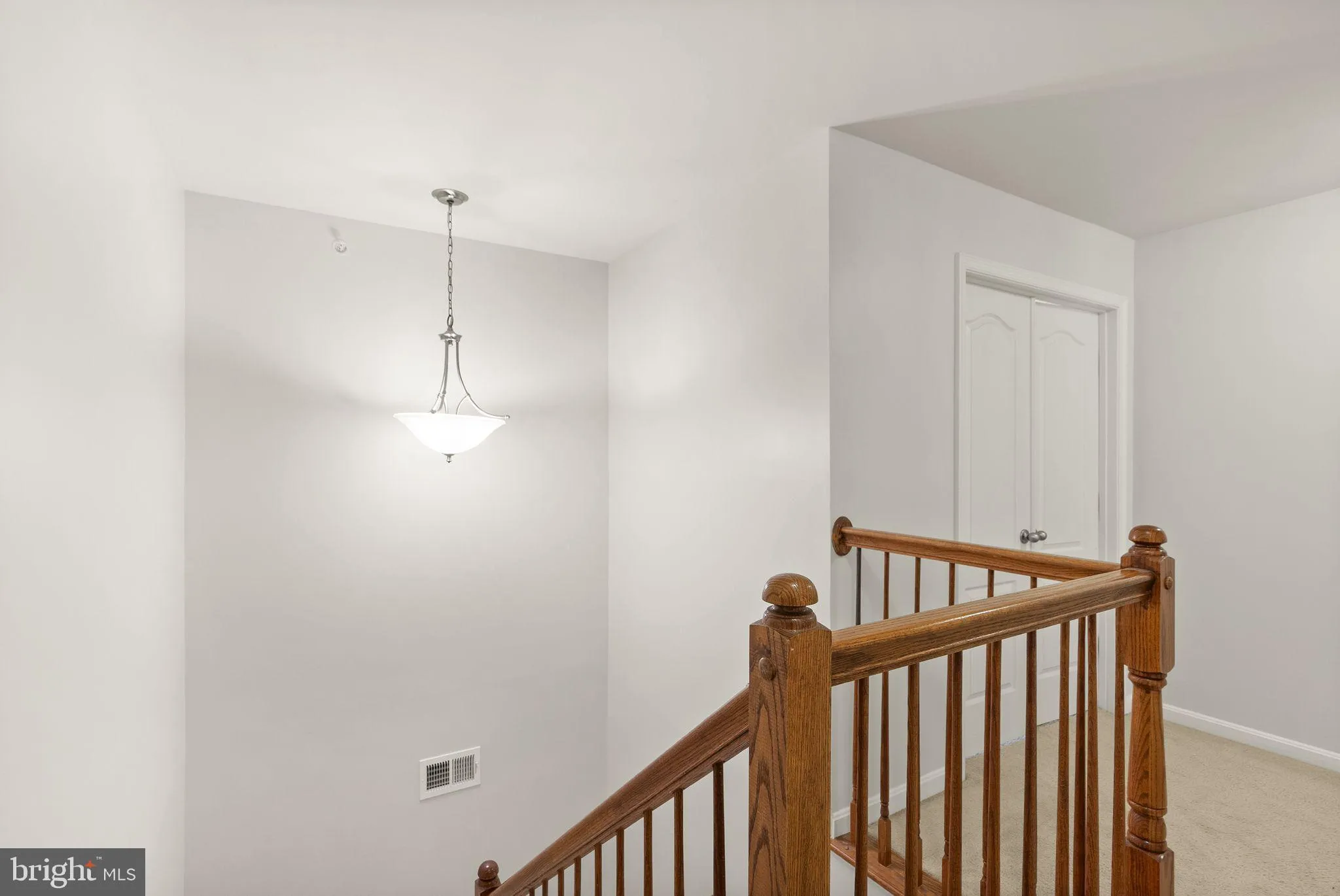 Haymarket, Virginia 20169, United States, 3 Bedrooms Bedrooms, ,3 BathroomsBathrooms,Residential,Active,202093