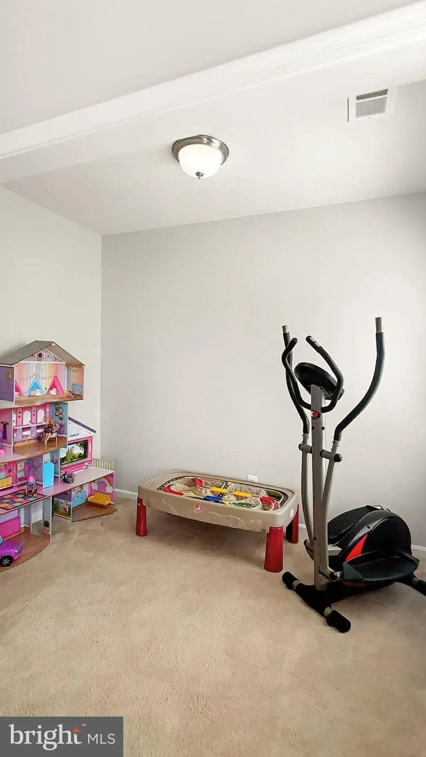 Haymarket, Virginia 20169, United States, 3 Bedrooms Bedrooms, ,3 BathroomsBathrooms,Residential,Active,202093