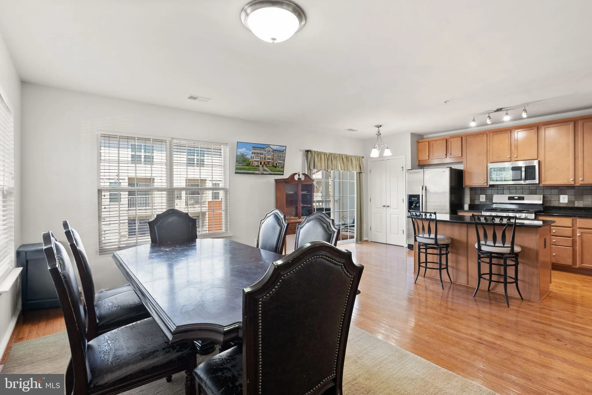 Haymarket, Virginia 20169, United States, 3 Bedrooms Bedrooms, ,3 BathroomsBathrooms,Residential,Active,202093