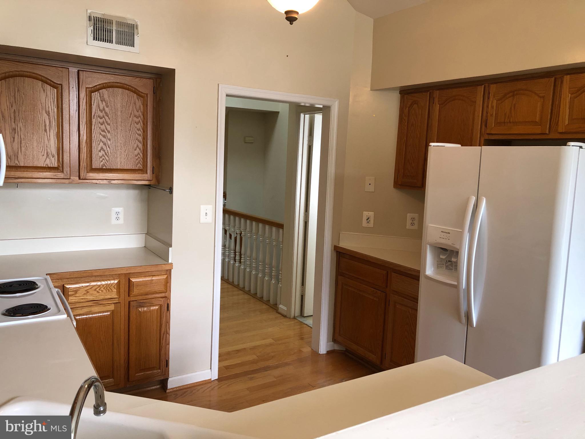 BARRINGTON POINTE - Residential Lease