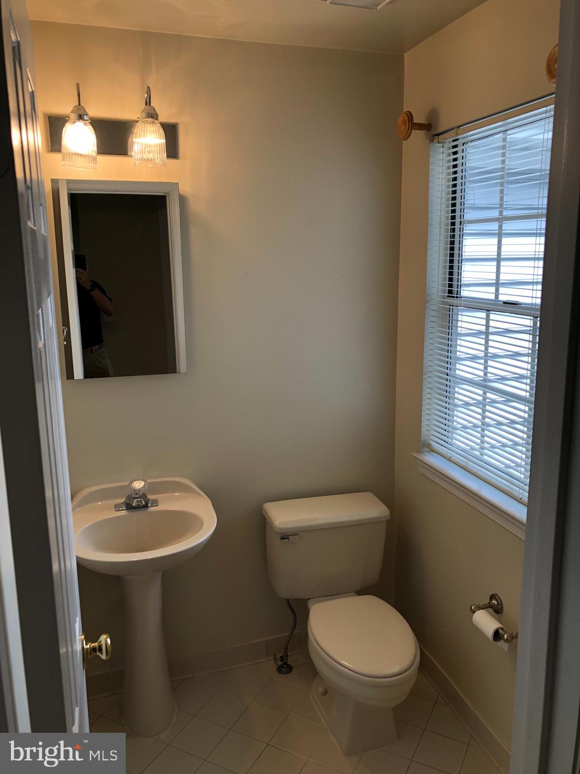 BARRINGTON POINTE - Residential Lease