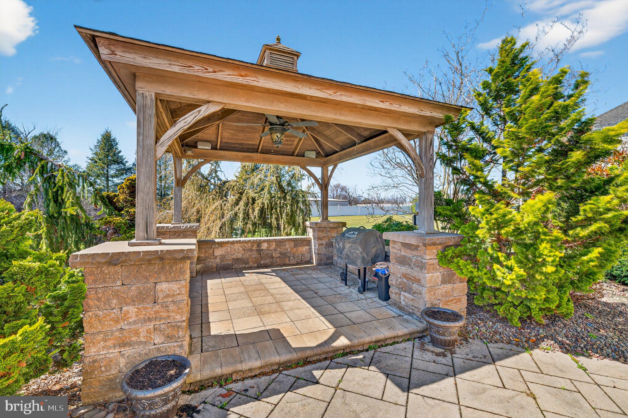 LEHIGH CROSSING - Residential