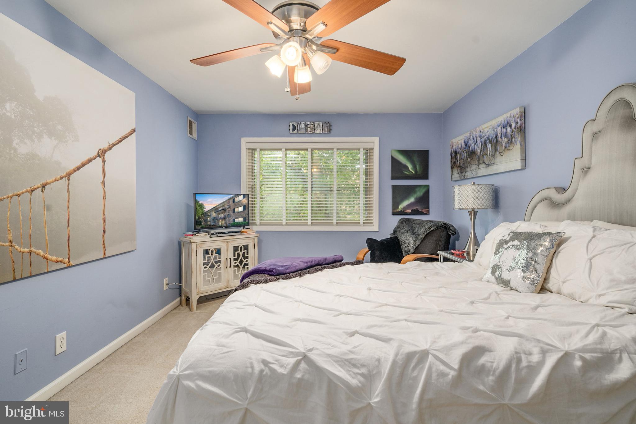 OCCOQUAN RIDGE CONDO - Residential