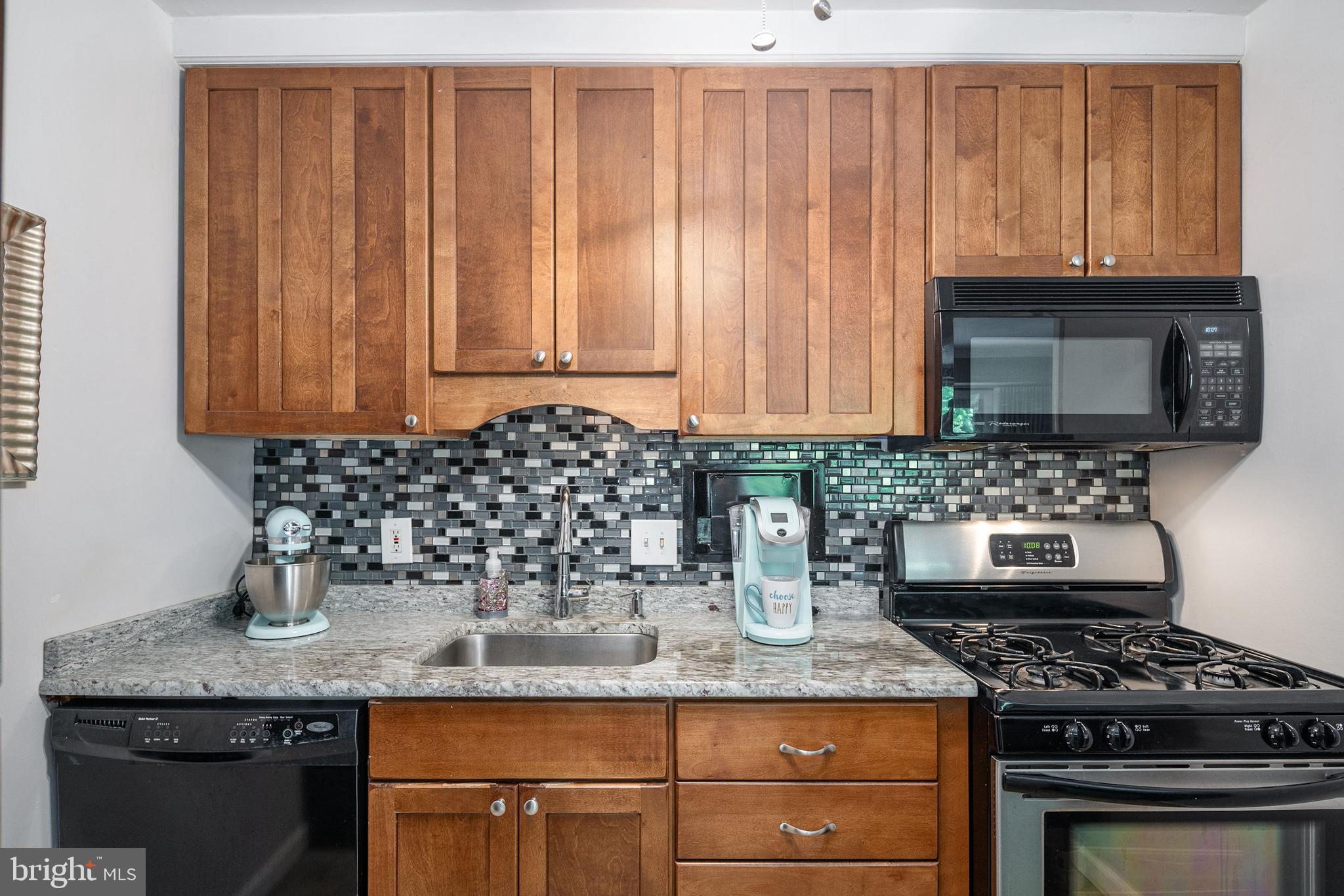 OCCOQUAN RIDGE CONDO - Residential