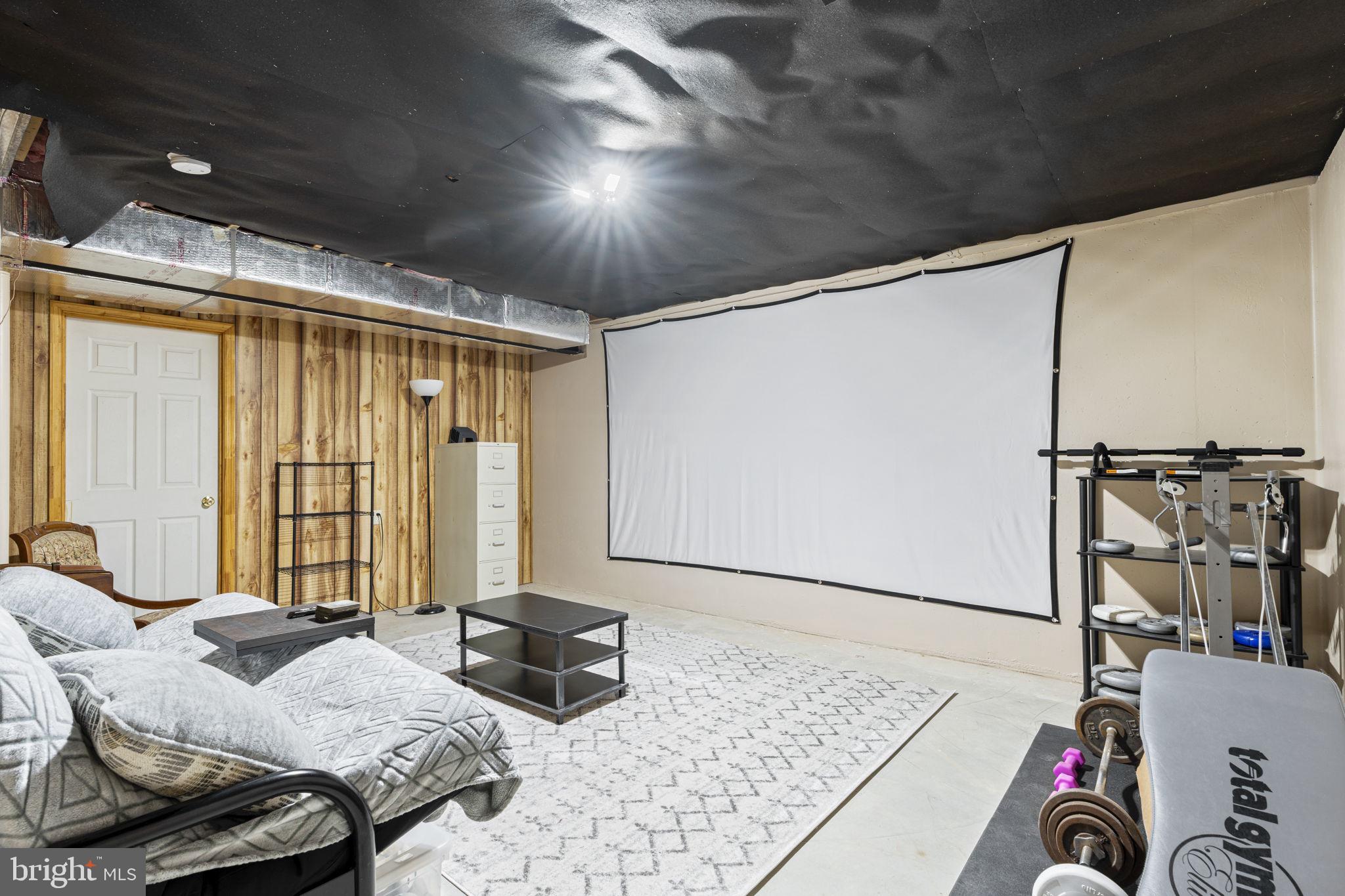 HICKORY HILLS - Residential