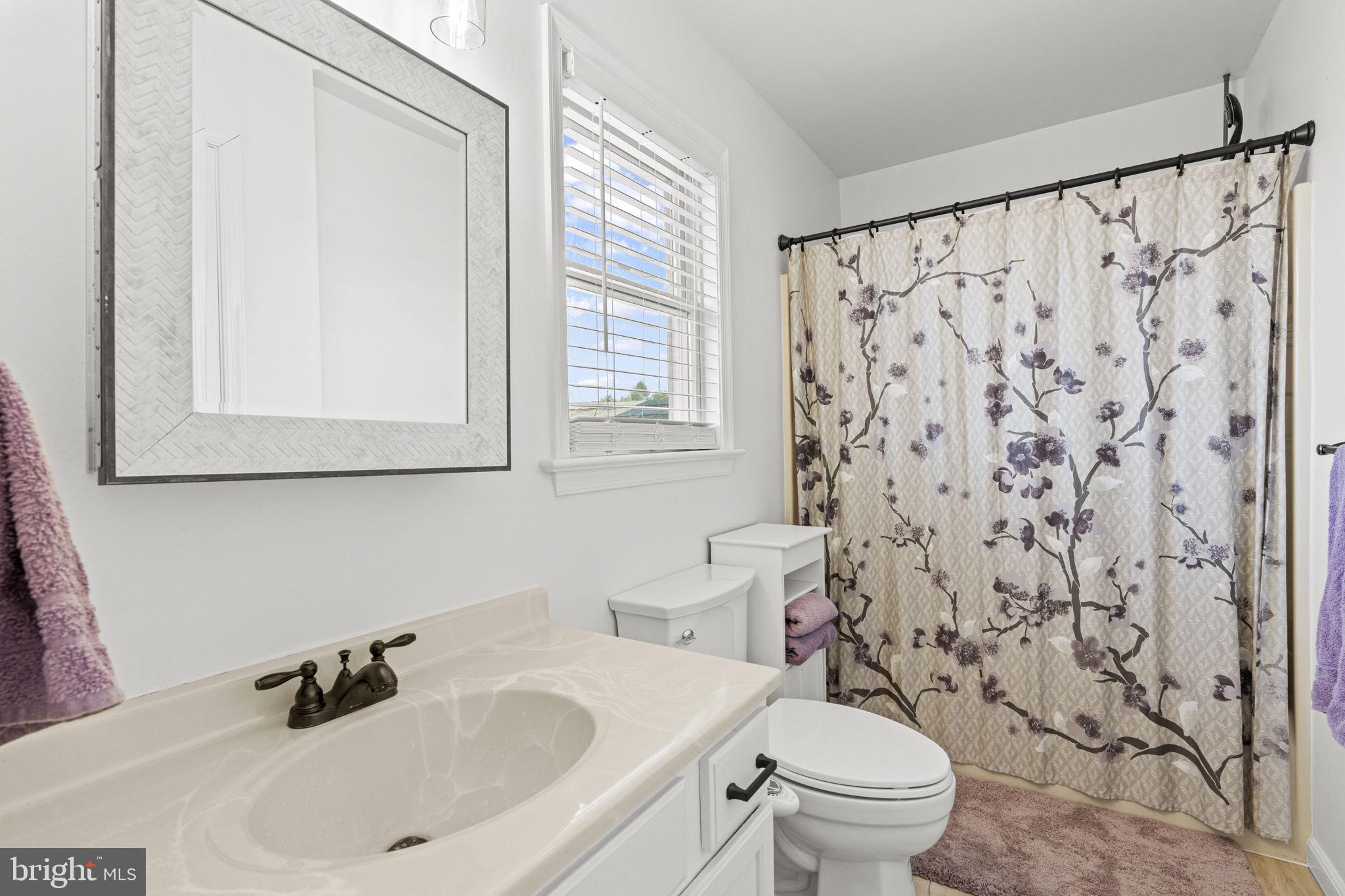 HICKORY HILLS - Residential