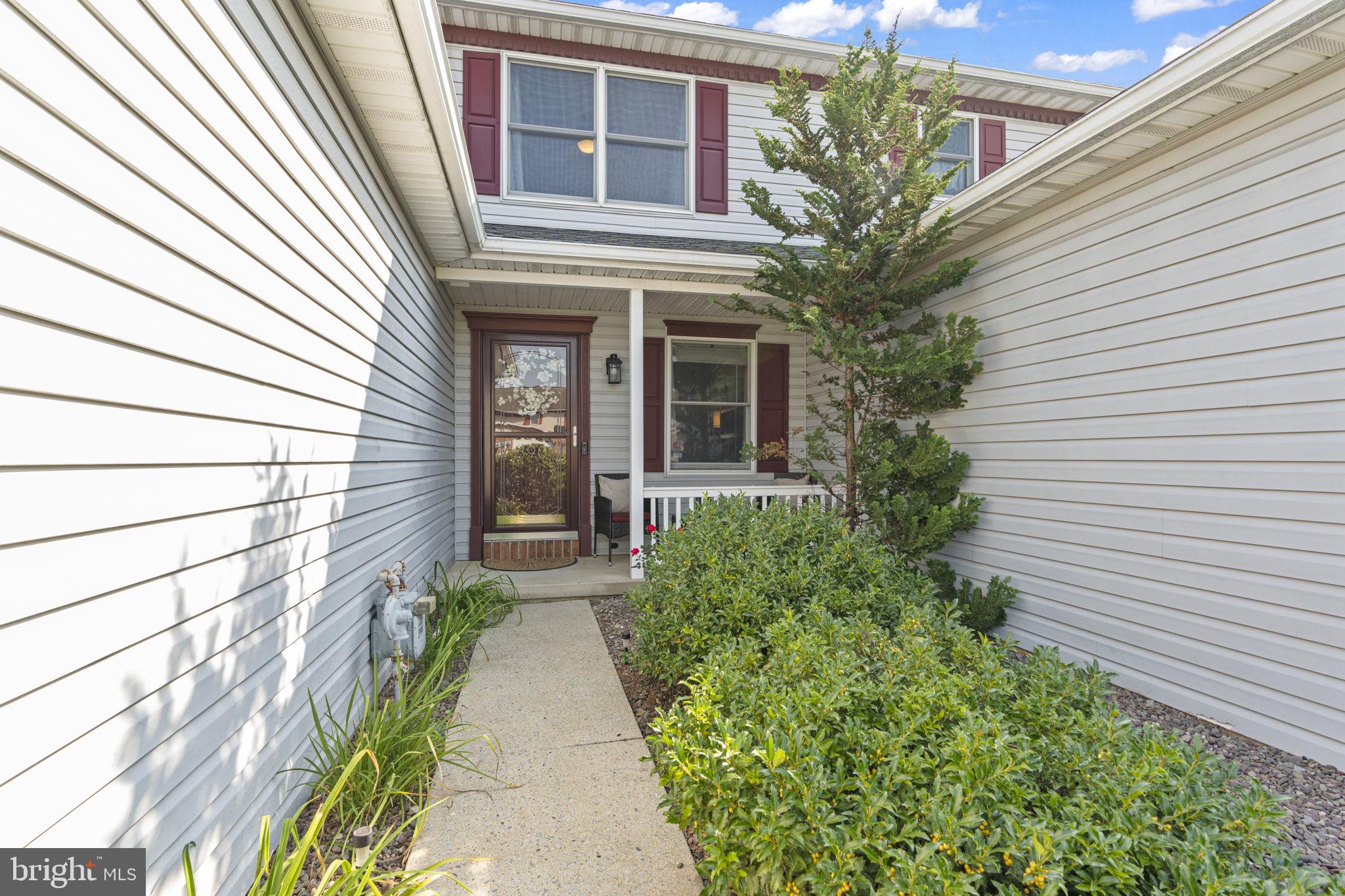 HICKORY HILLS - Residential