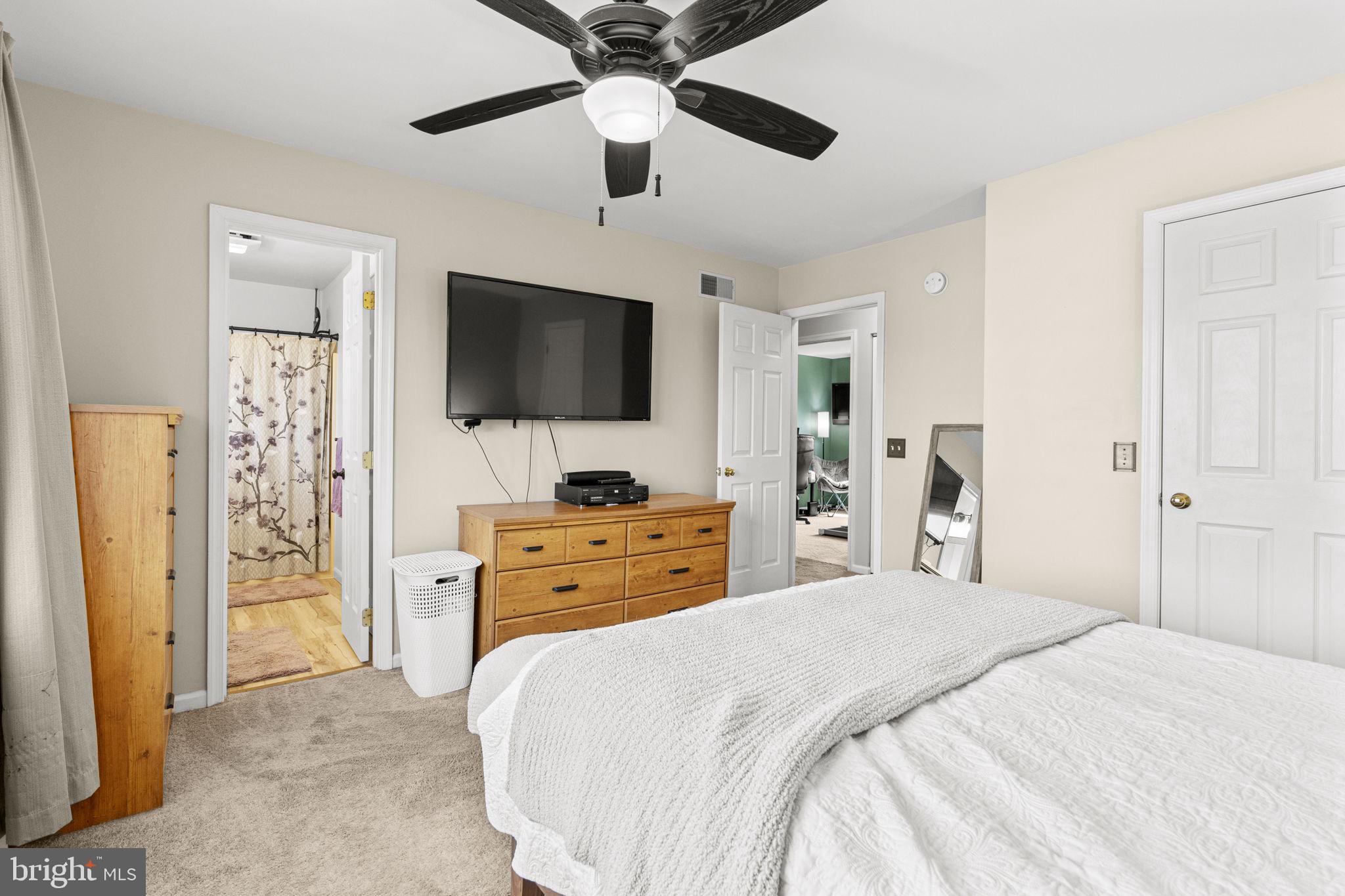 HICKORY HILLS - Residential