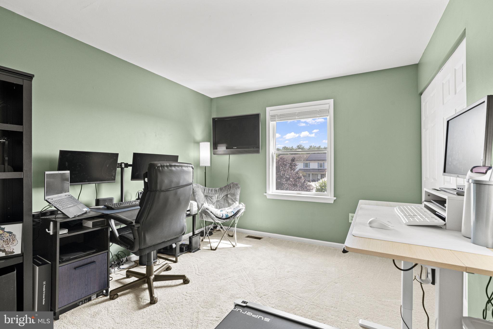 HICKORY HILLS - Residential