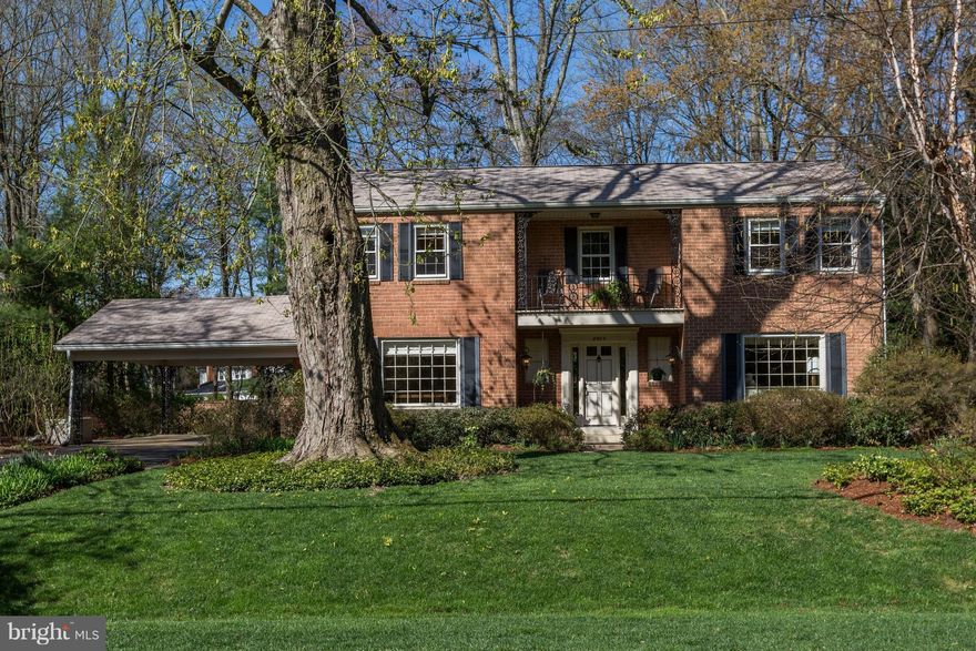 Charming 4BR/2.5BA Colonial home in Charred Oak Estates. Expanded & renovated kitchen with sunroom addition that includes wall of windows & sliding glass doors overlooking magnificent private backyard. Large living room and family room with built-ins and fireplace. Master bedroom with large walk-in closet and renovated master bath. Ideally located with easy access to I-270 & 495. Open Sunday 2-14