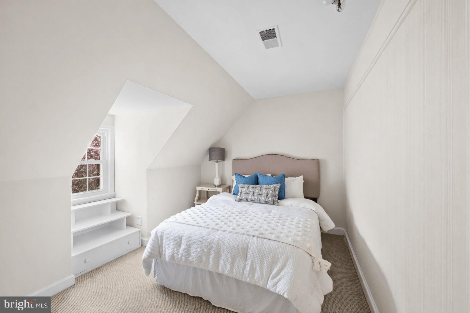 RIDGEWOOD VILLAGE - Residential