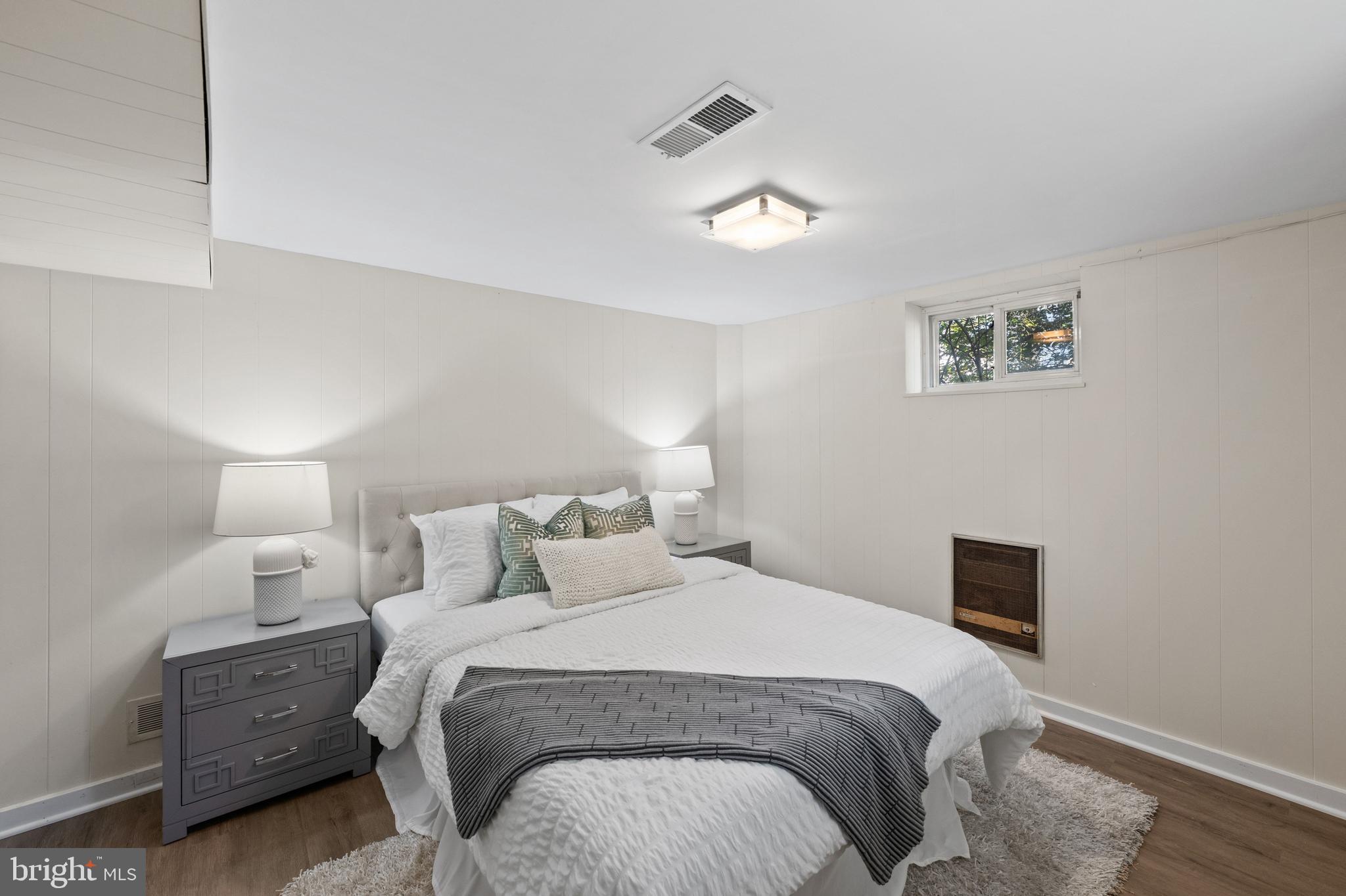 RIDGEWOOD VILLAGE - Residential