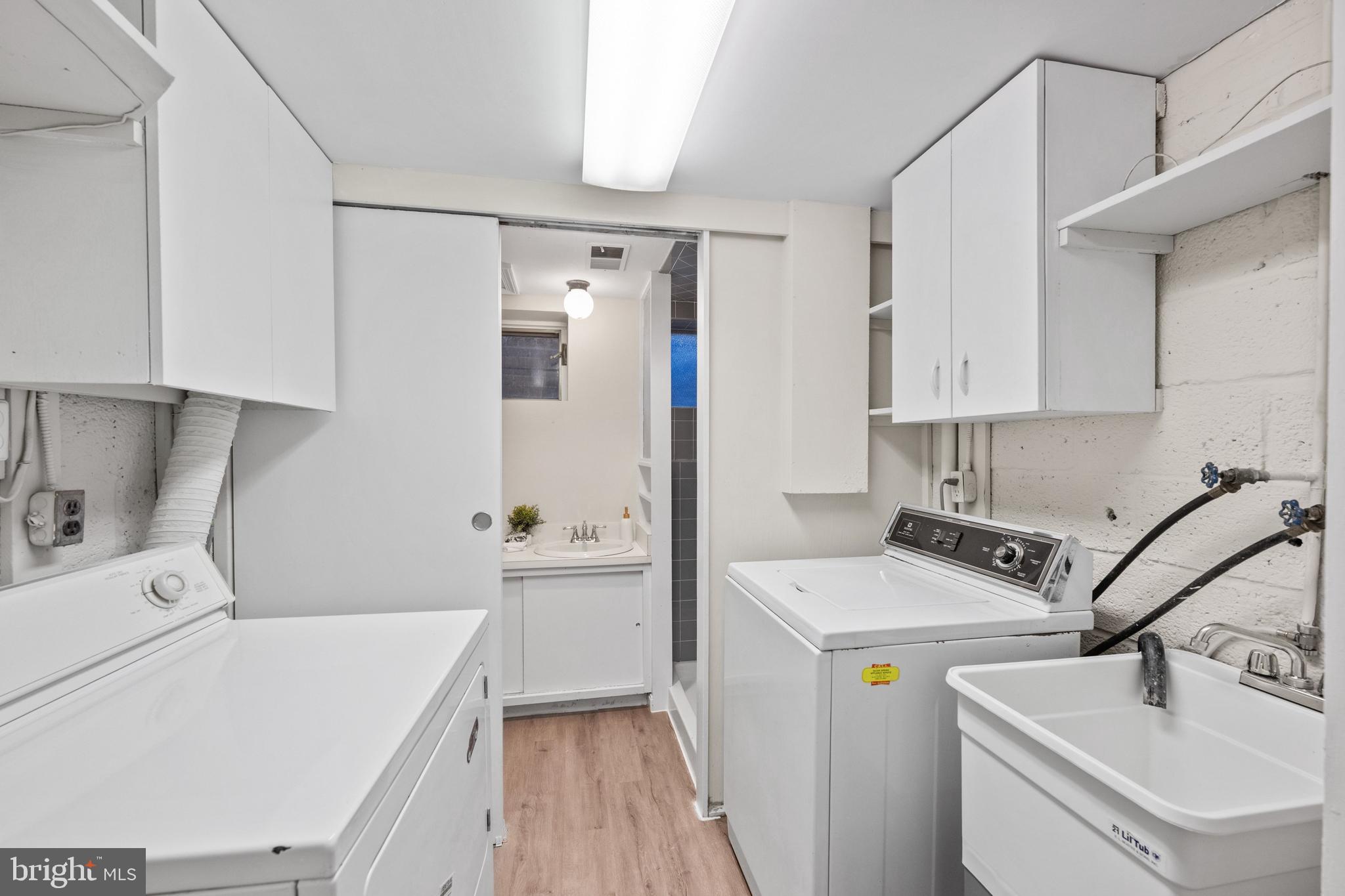 RIDGEWOOD VILLAGE - Residential