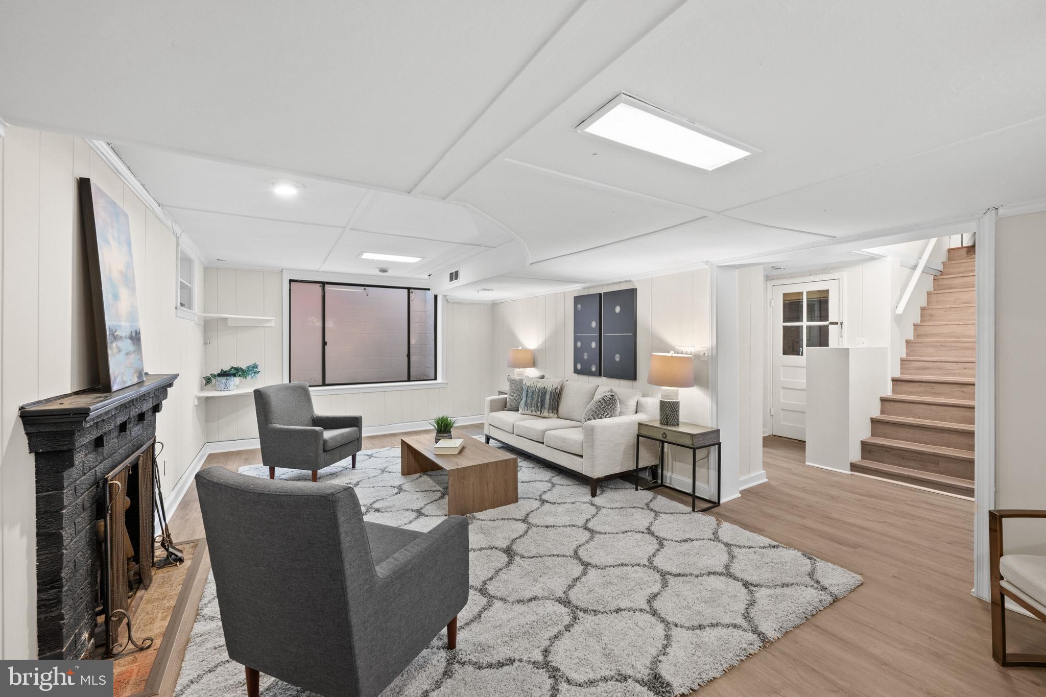 RIDGEWOOD VILLAGE - Residential