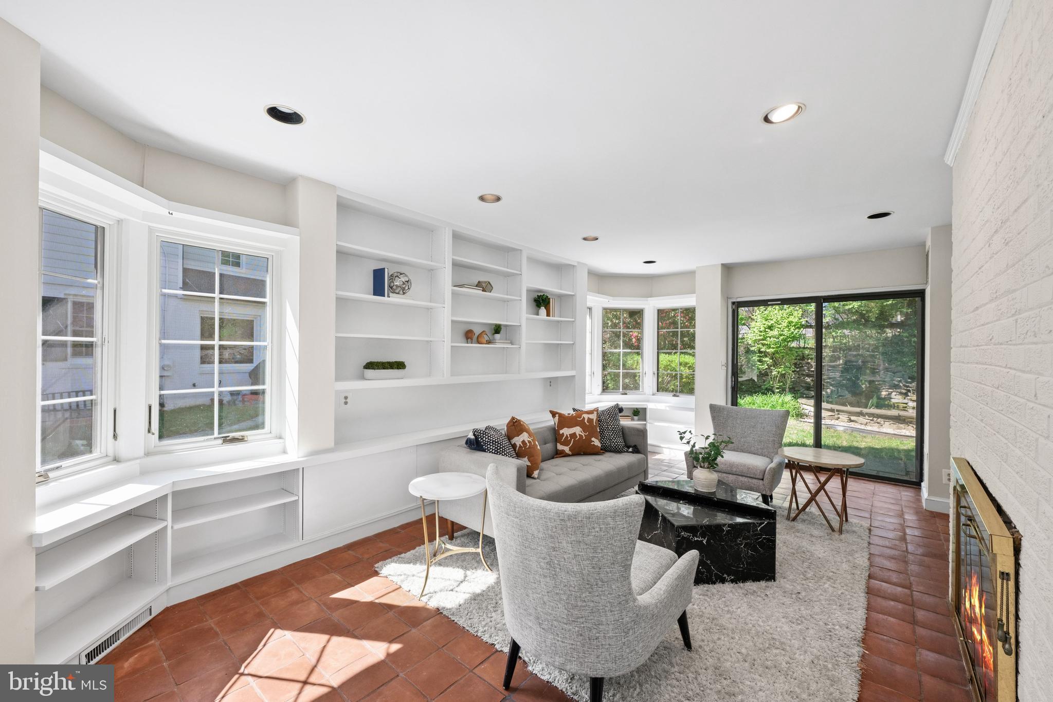 RIDGEWOOD VILLAGE - Residential