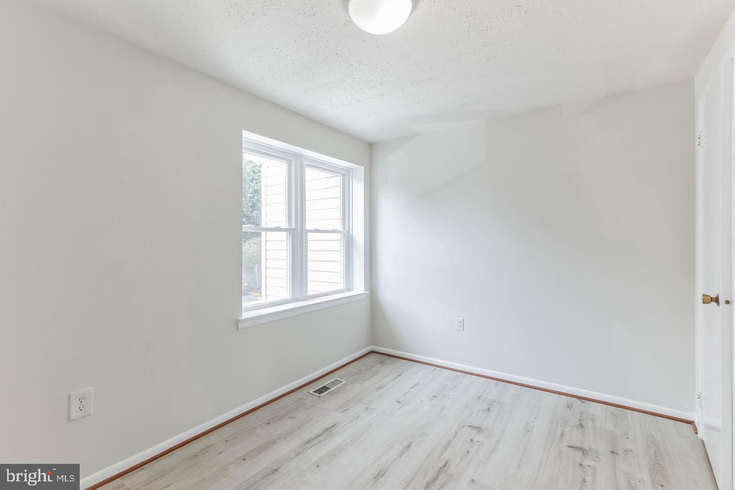 BROOKLEIGH - Residential Lease