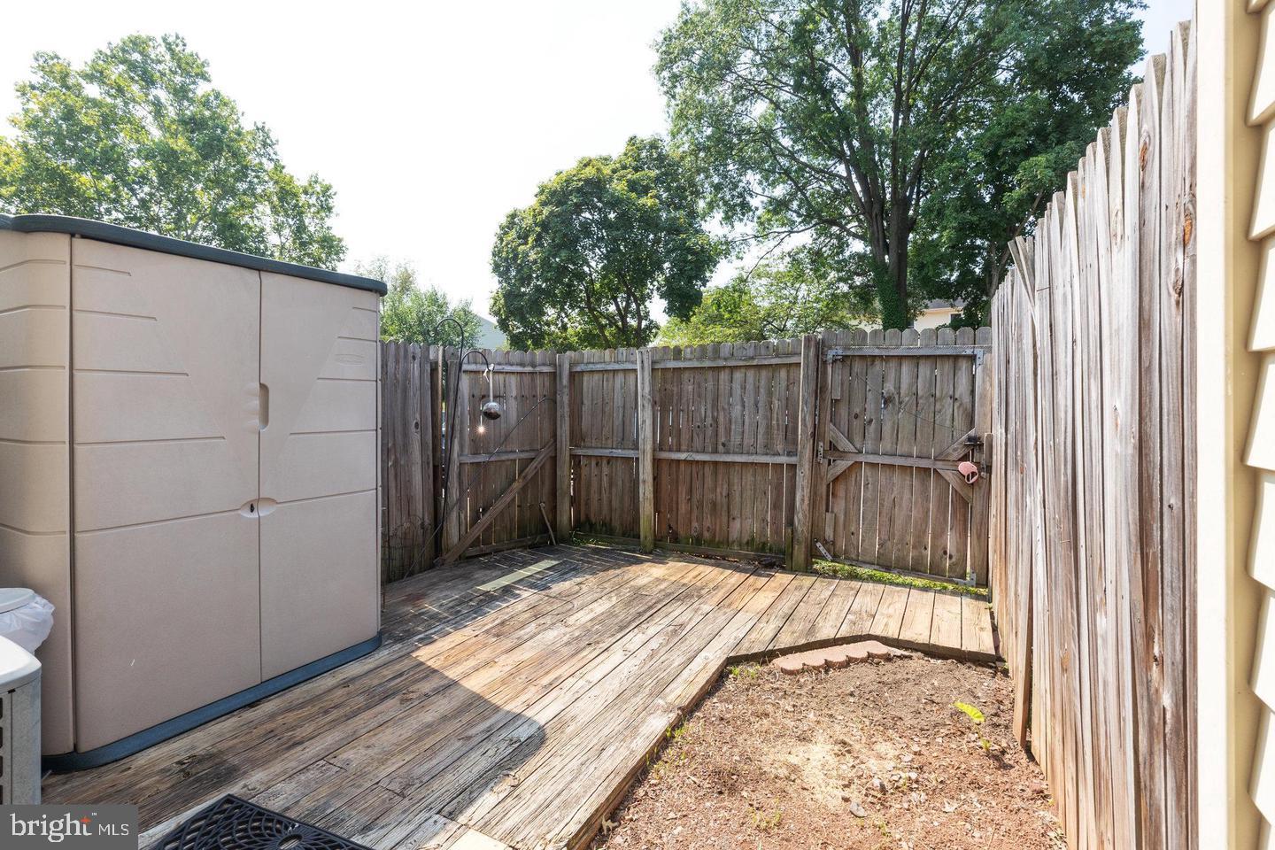 BROOKLEIGH - Residential Lease