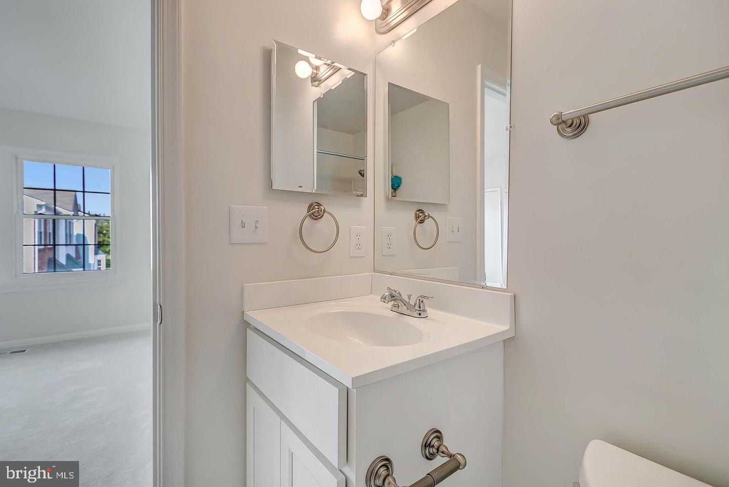 CALVERTON - Residential