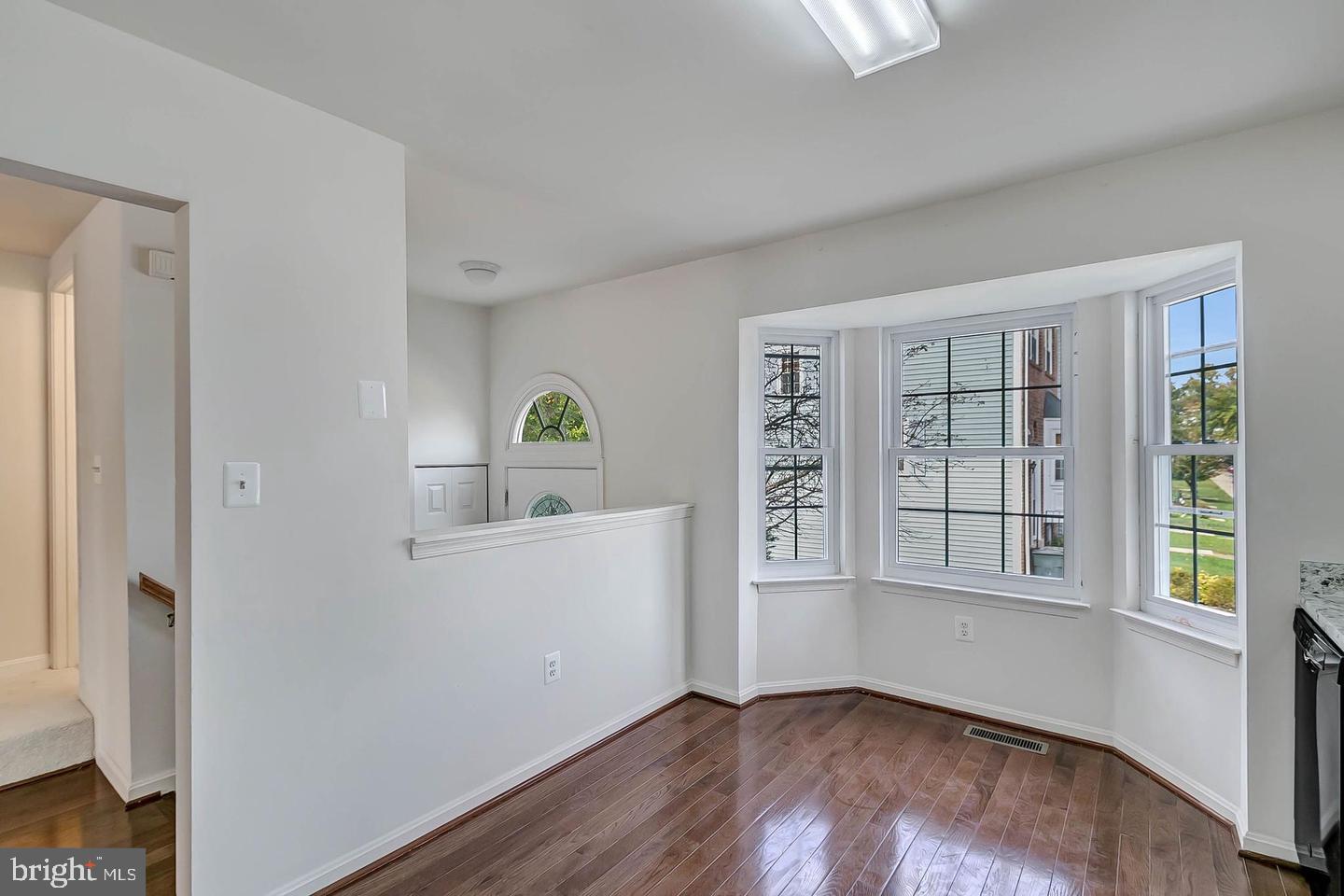 CALVERTON - Residential