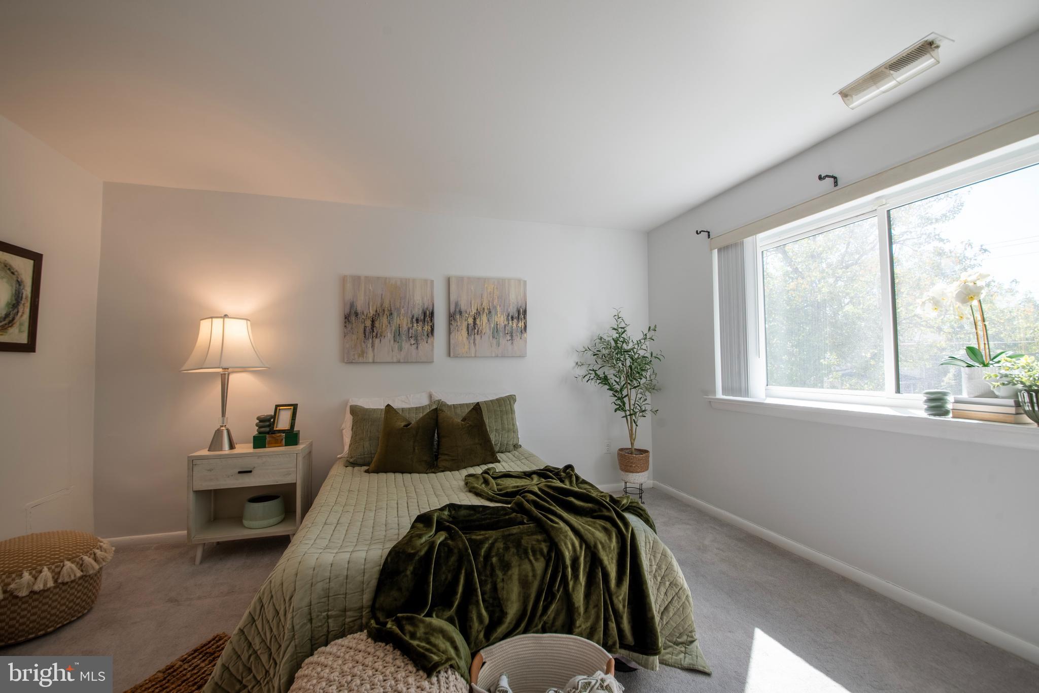 PIKESVILLE - Residential