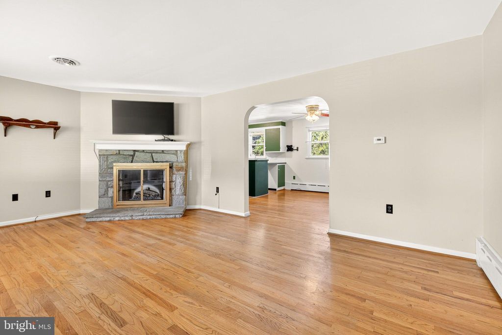 Photo of 123 Westbrook Drive, LANCASTER, PA 17603 (MLS # PALA2076978)