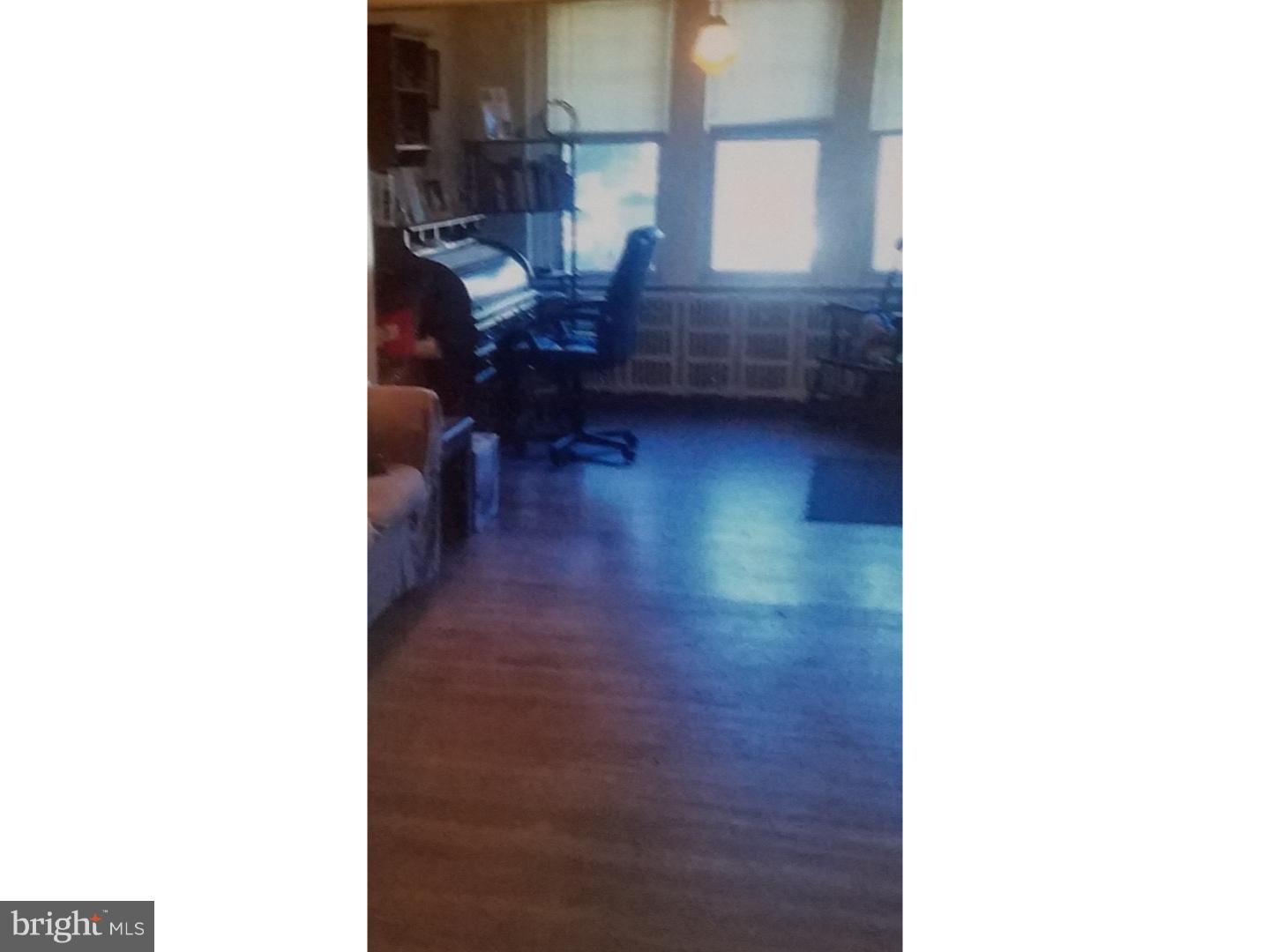 LAWNDALE - Residential