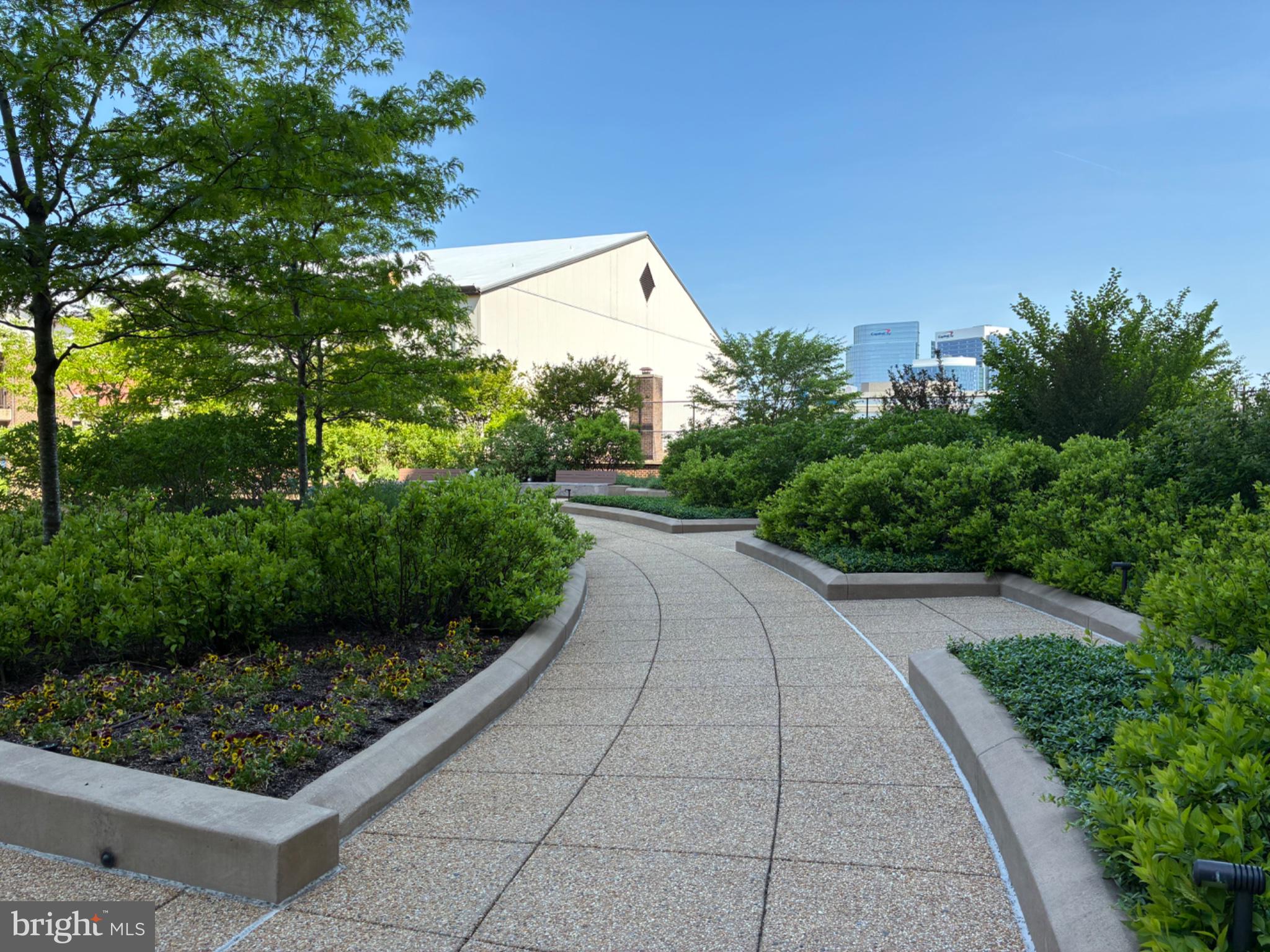 REGENCY AT MCLEAN - Residential