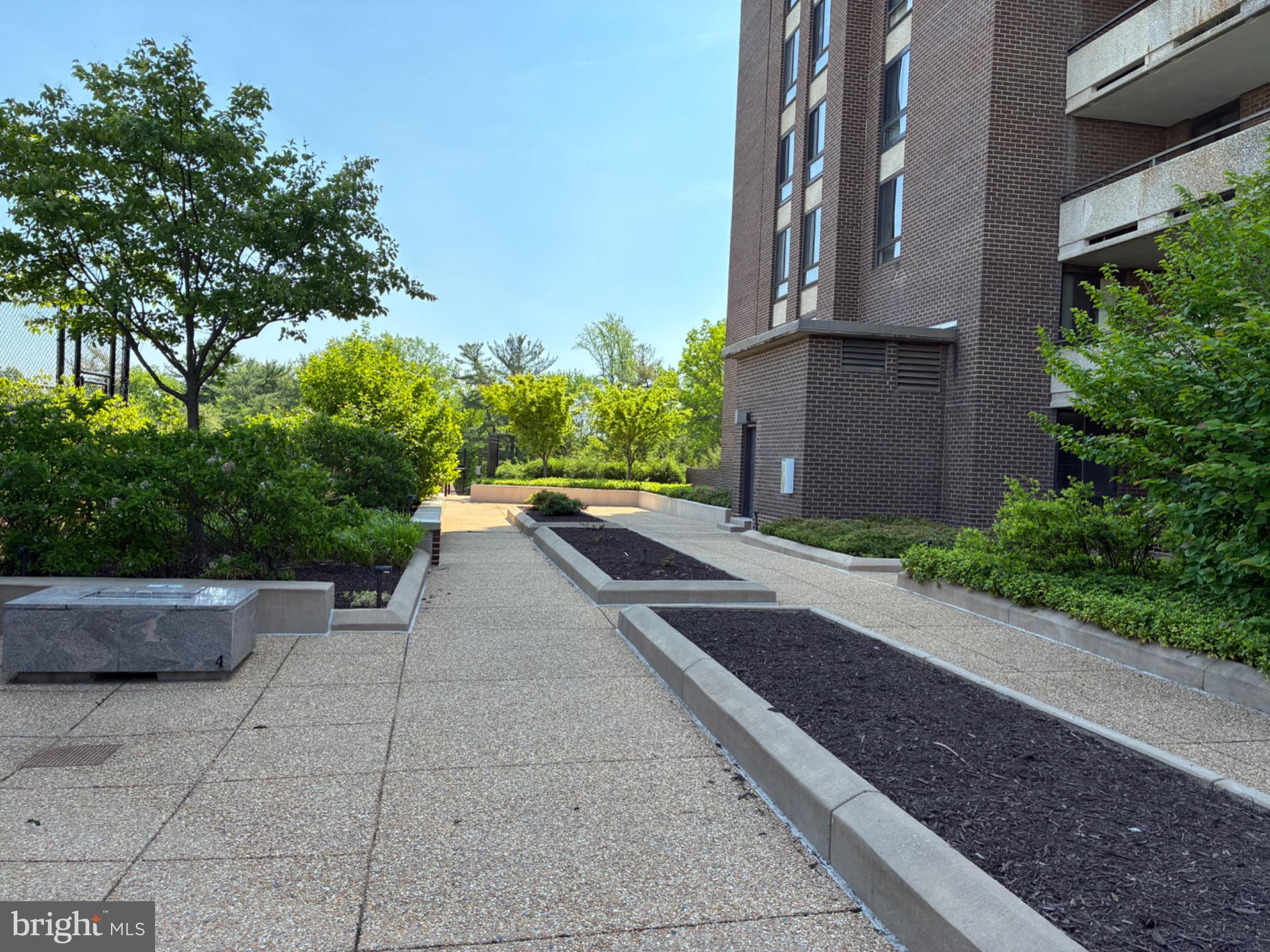 REGENCY AT MCLEAN - Residential