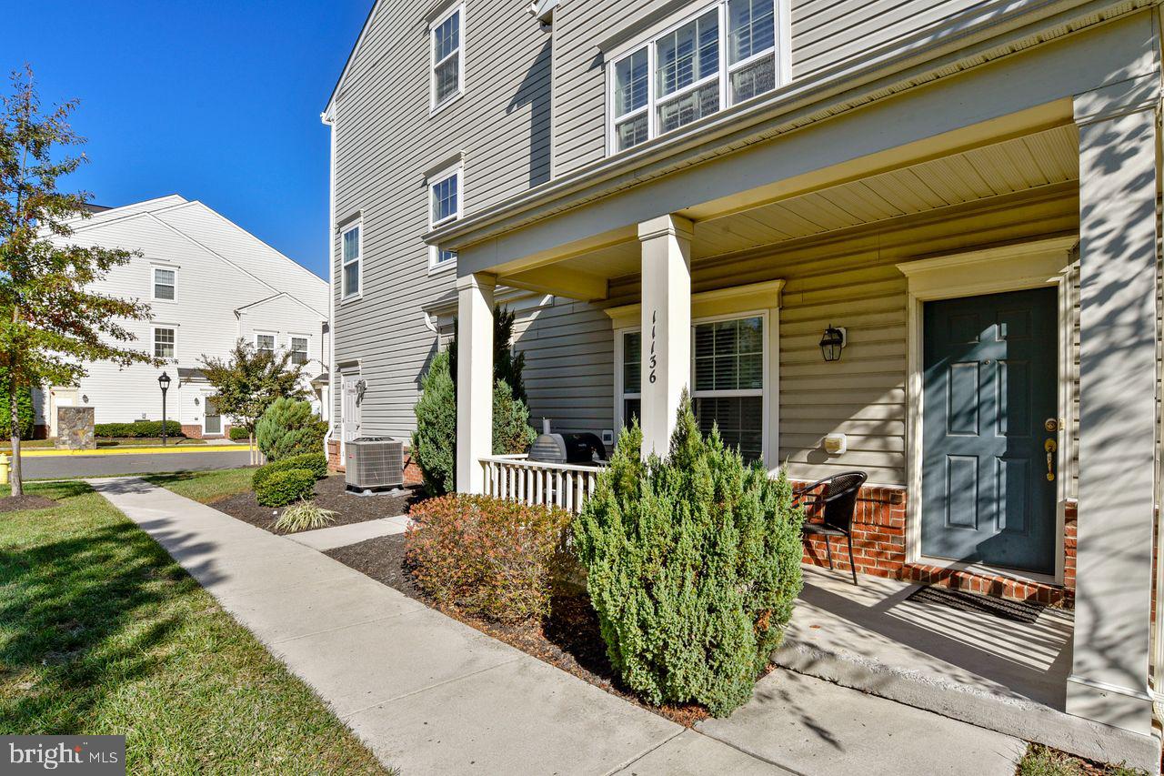 CHATSWORTH VILLAGE CONDO - Residential