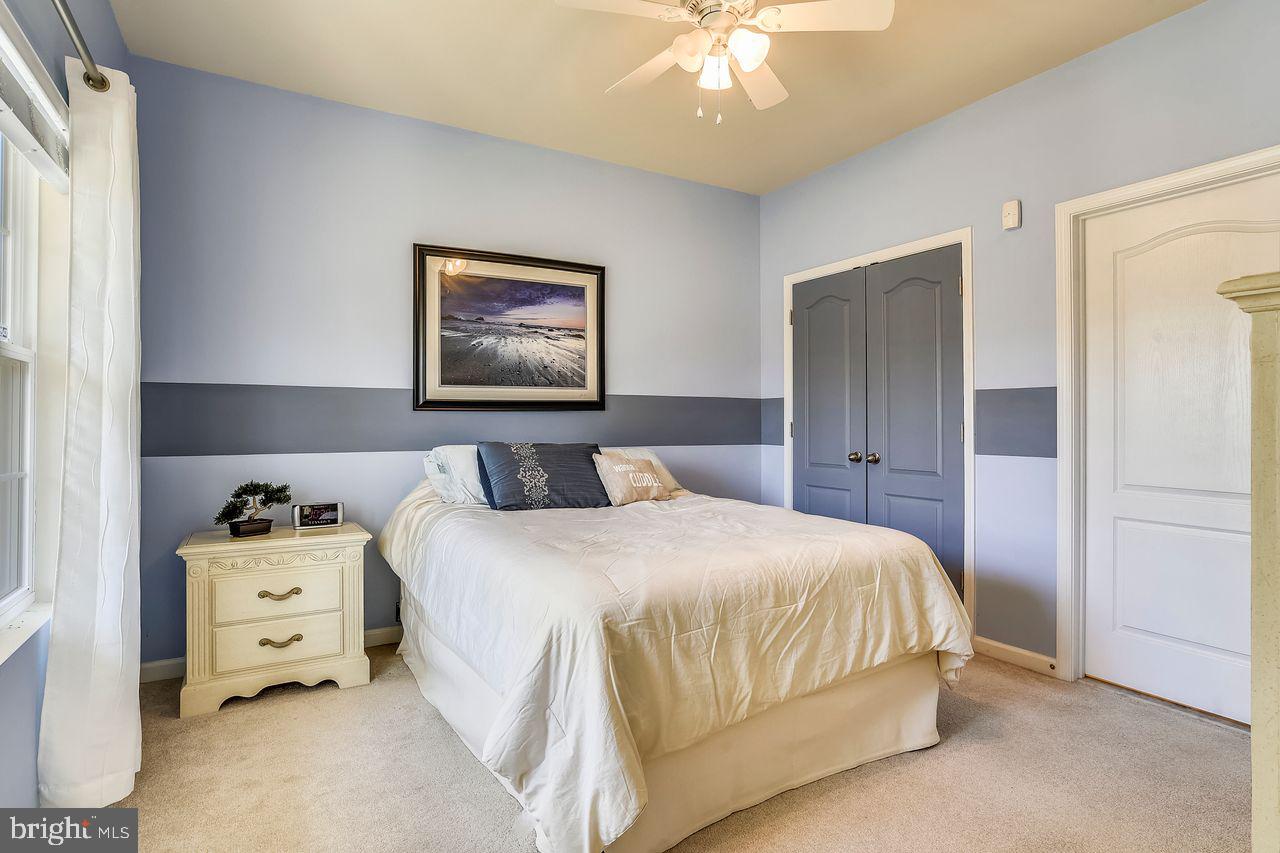 CHATSWORTH VILLAGE CONDO - Residential