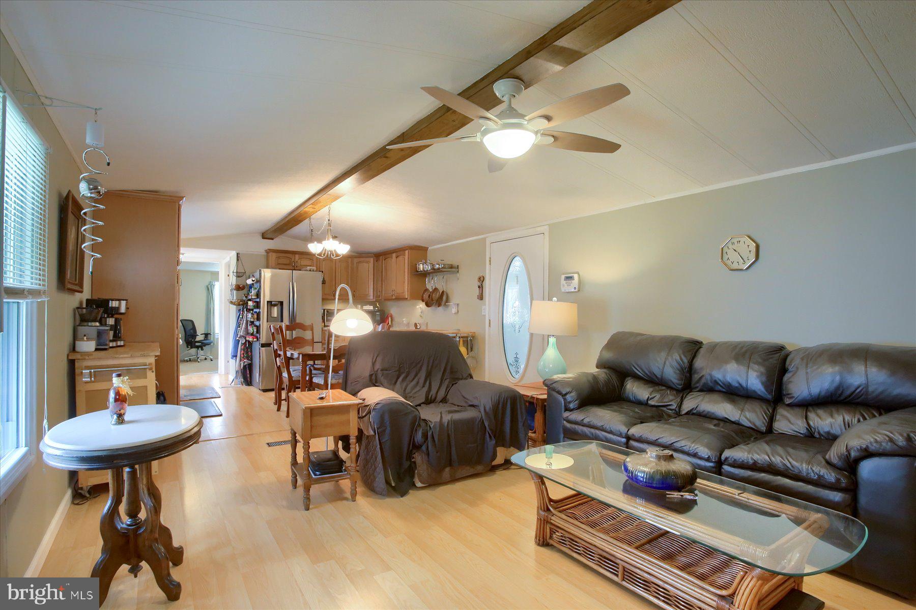 COUNTRY MANOR FARMS - Residential