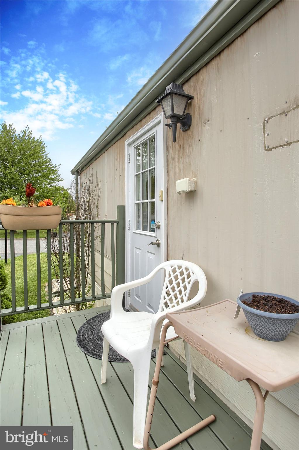 COUNTRY MANOR FARMS - Residential