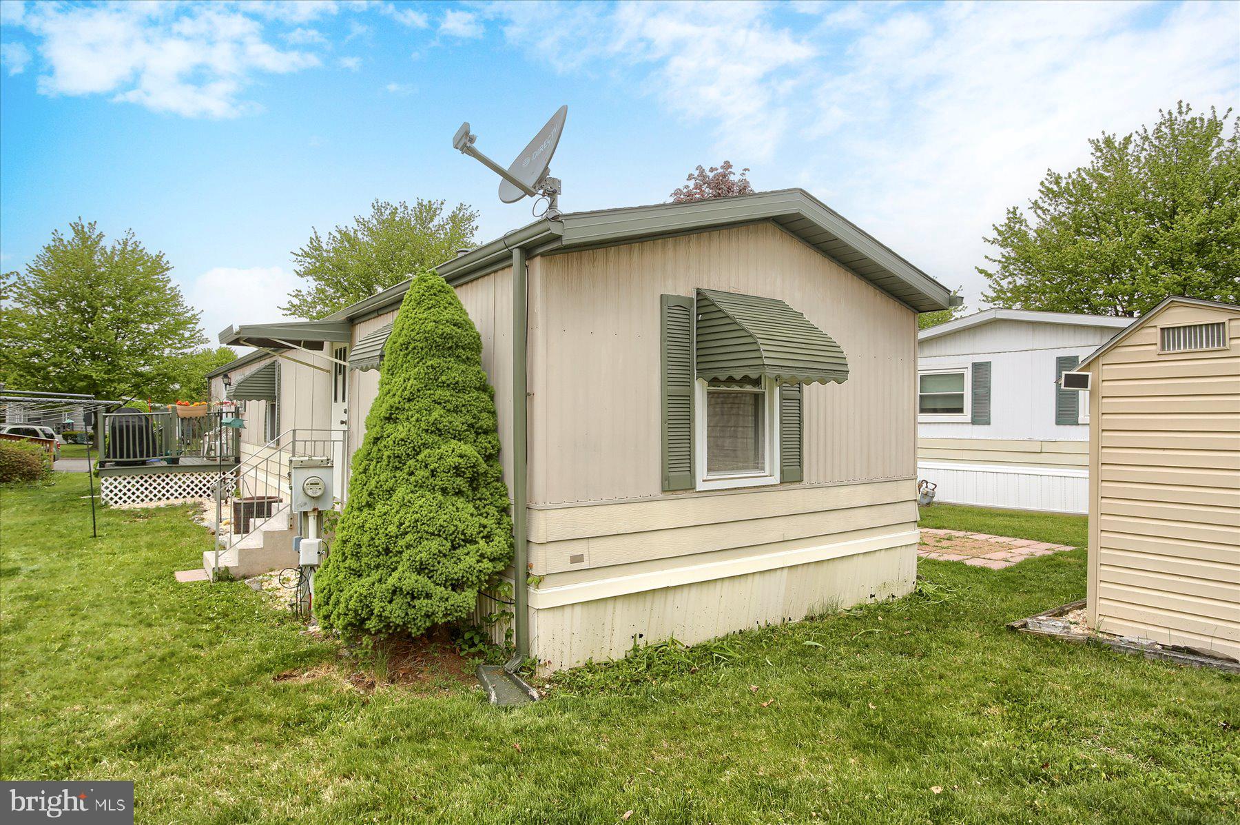 COUNTRY MANOR FARMS - Residential
