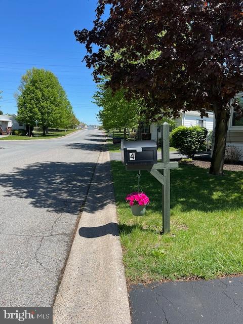 COUNTRY MANOR FARMS - Residential