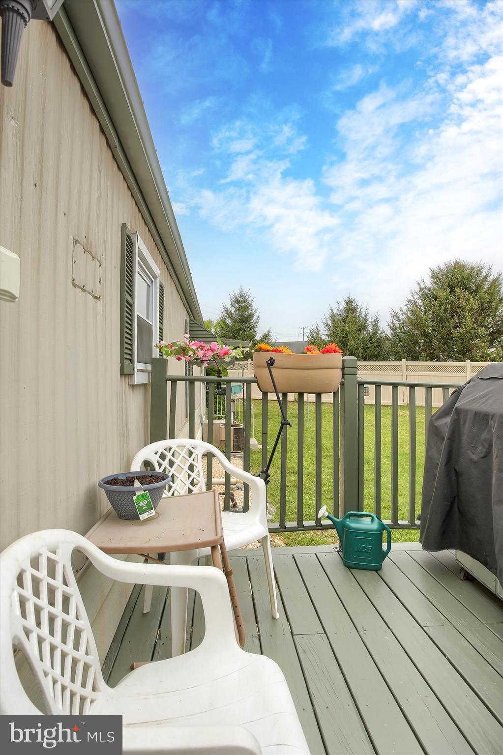 COUNTRY MANOR FARMS - Residential