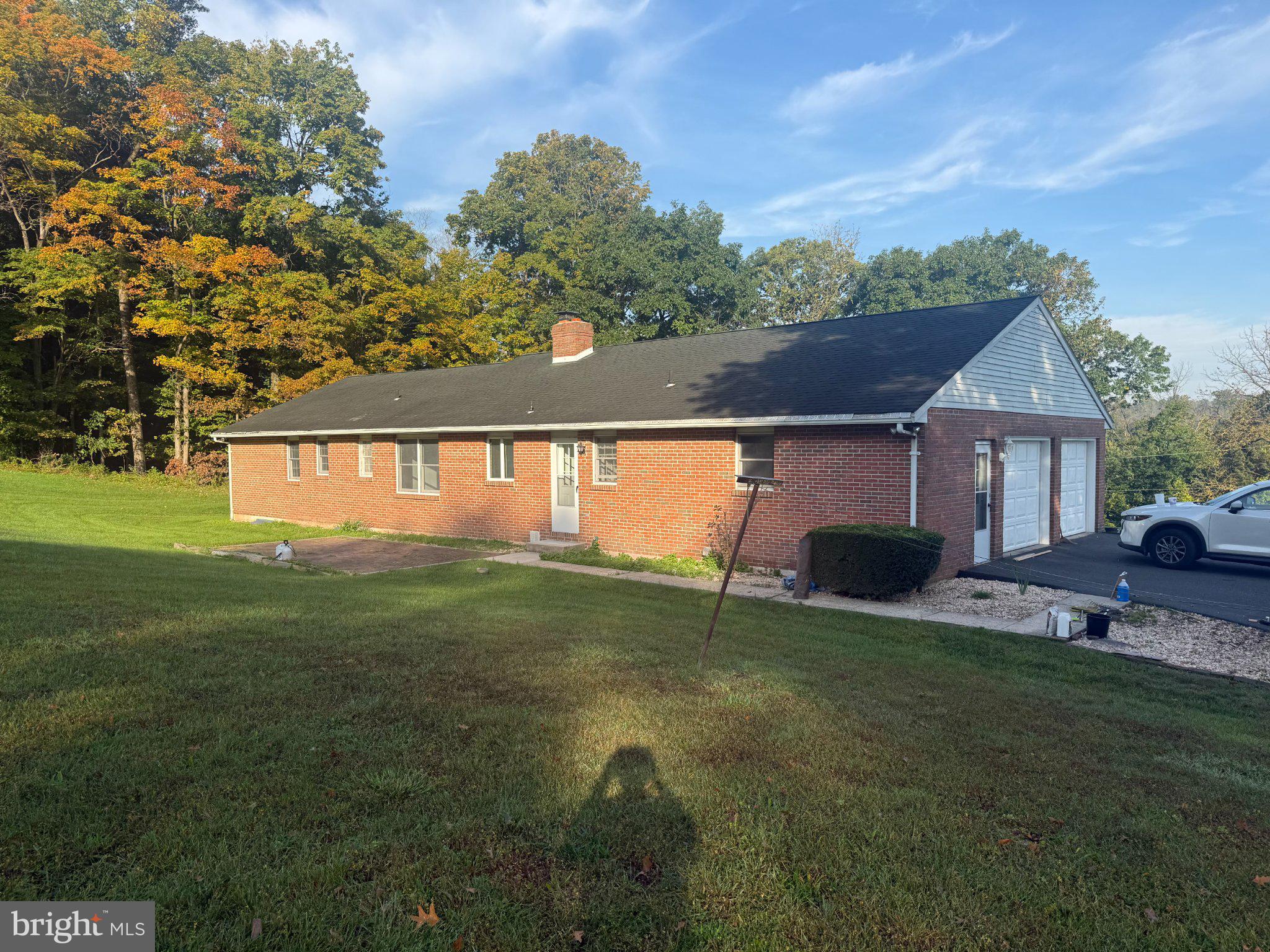 223 CREEK RD