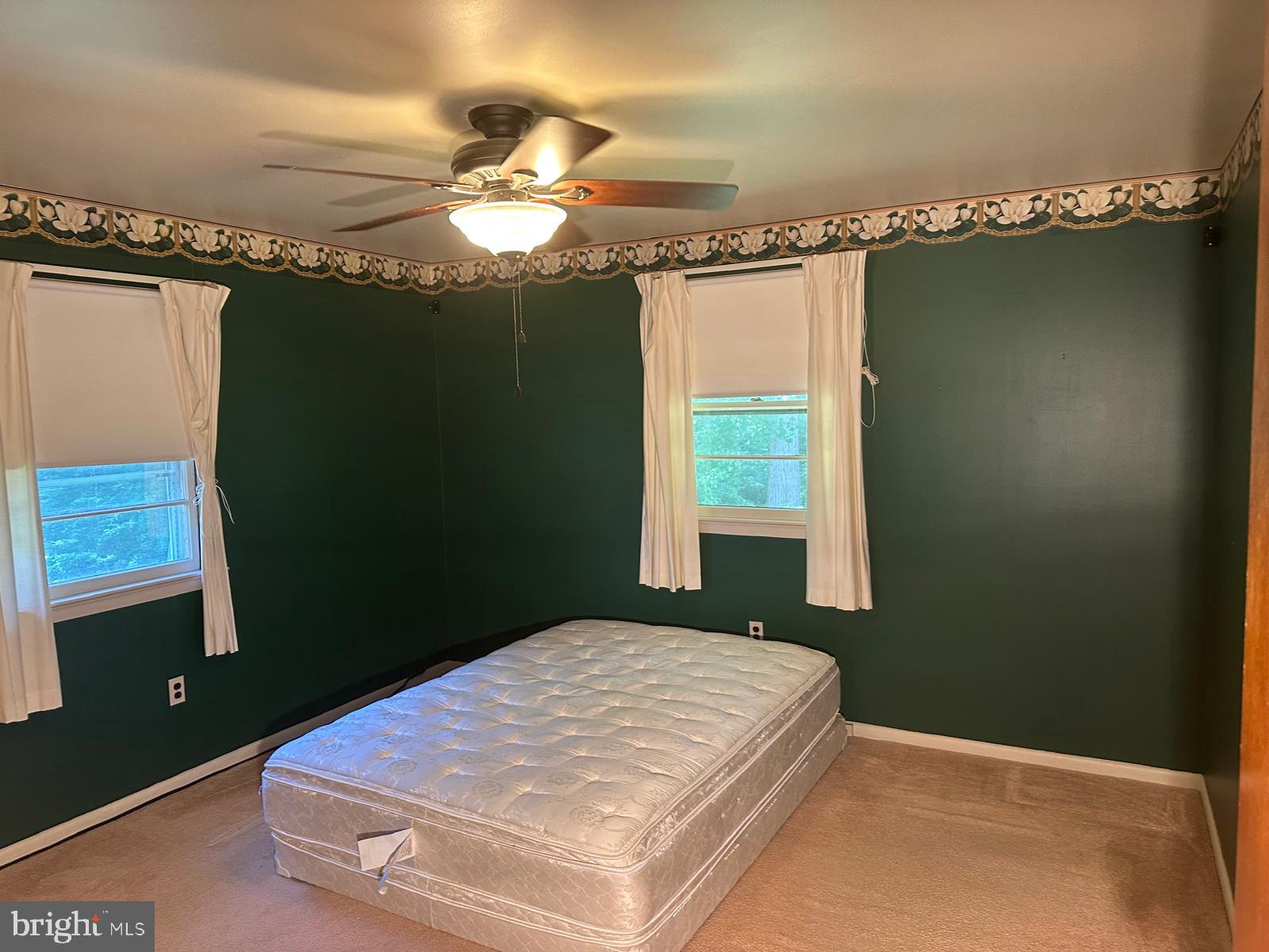 CRESTVIEW MANOR - Residential