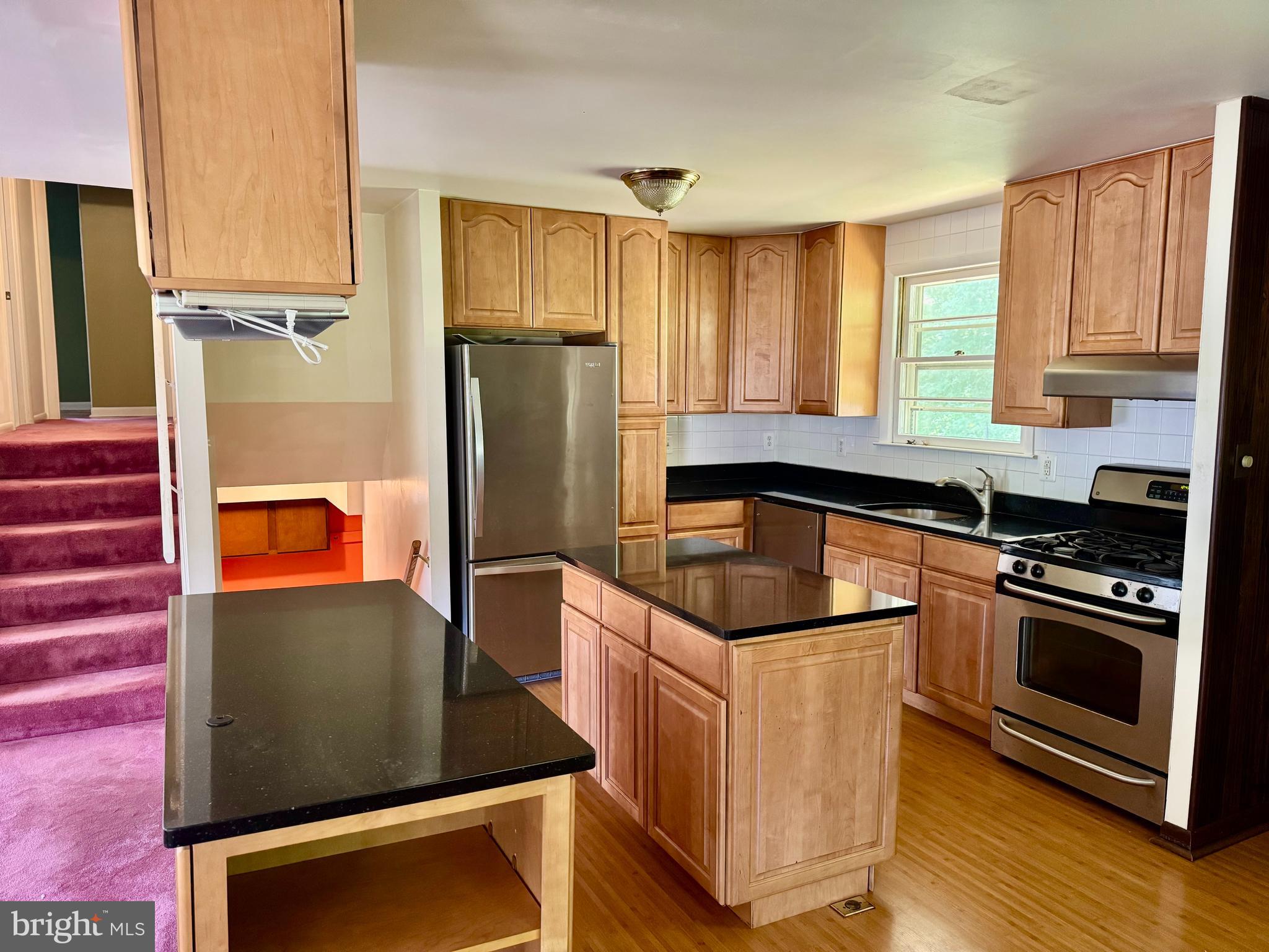 CRESTVIEW MANOR - Residential