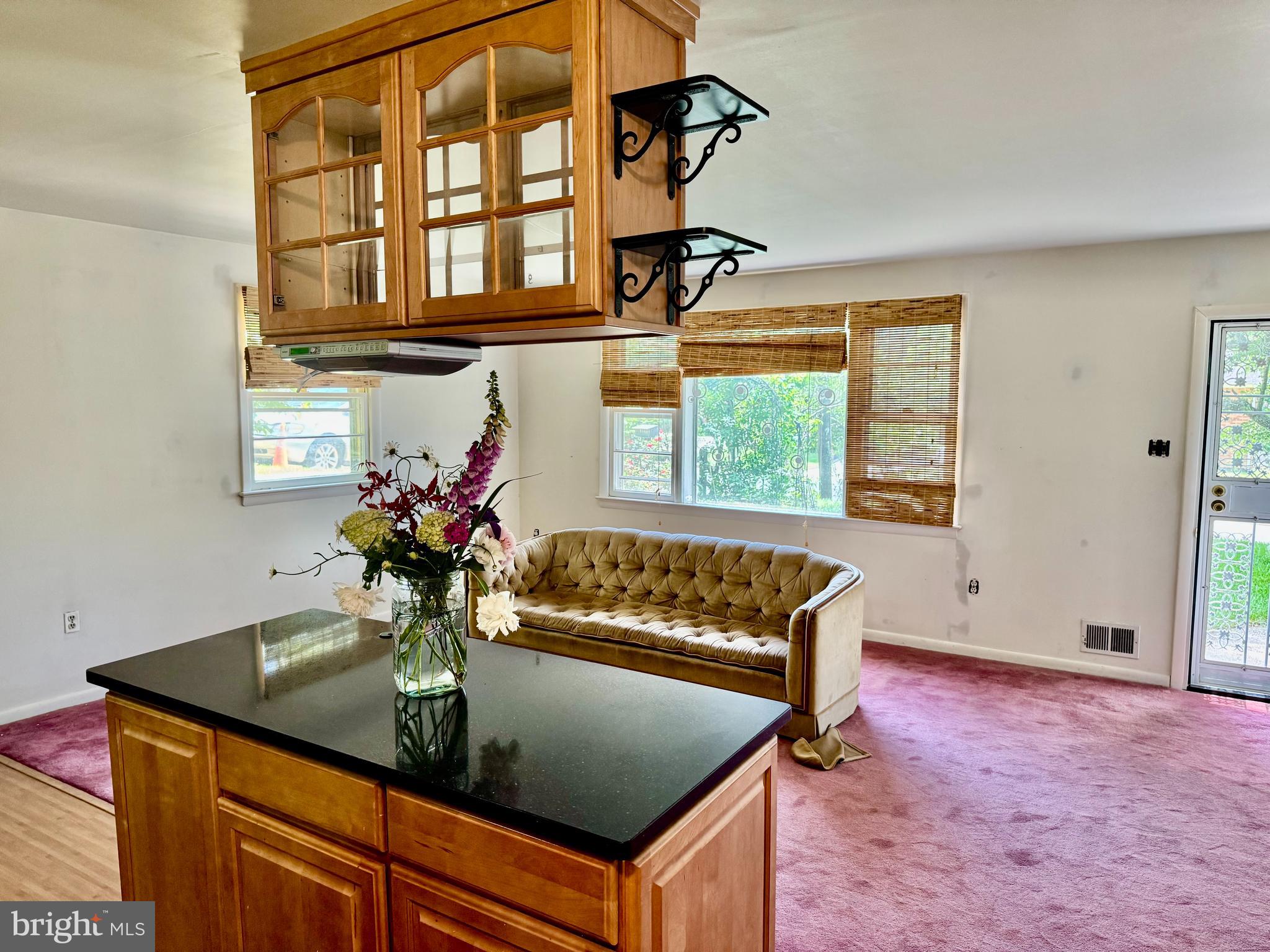 CRESTVIEW MANOR - Residential