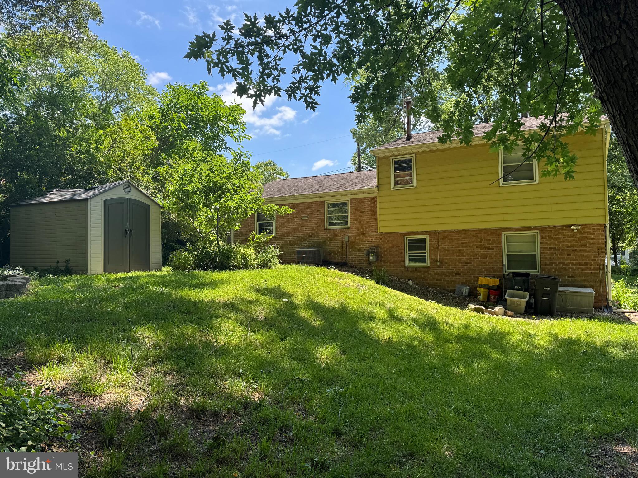 CRESTVIEW MANOR - Residential